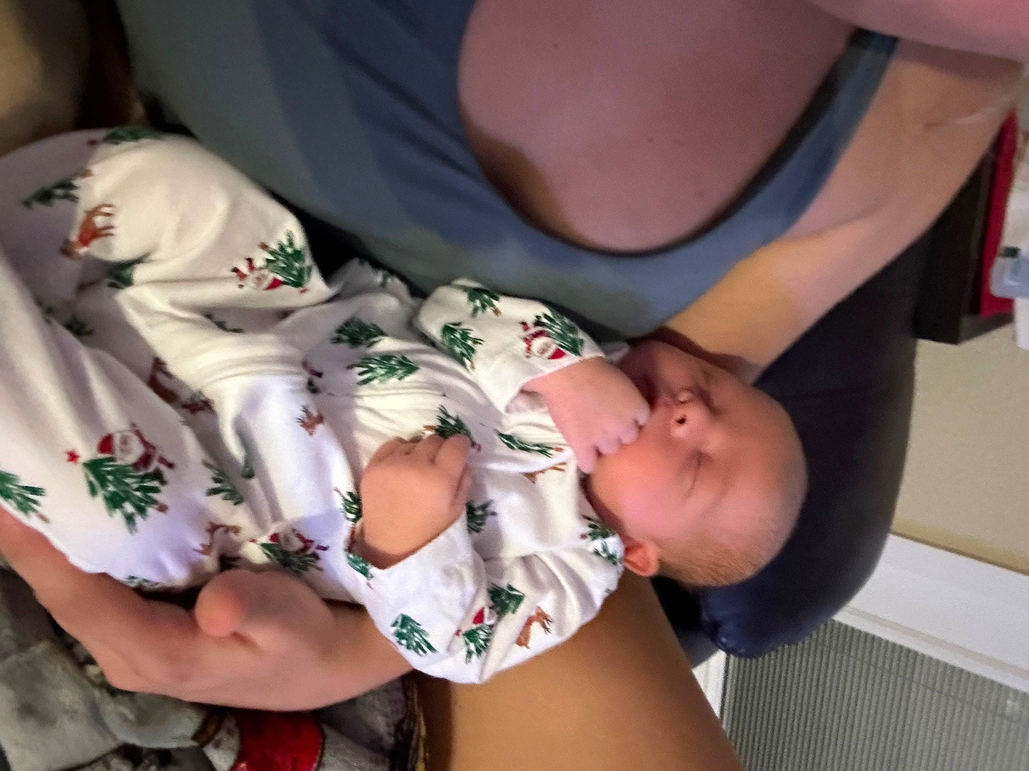 Kaeli is registered to the contest to win money with this photo: abdomen, baby, baby_products, cheek, chest, child, comfort, elbow, eye, eyelash, human_body, human_leg, joint, knee, mouth, nail, neck, person, thigh, toddler