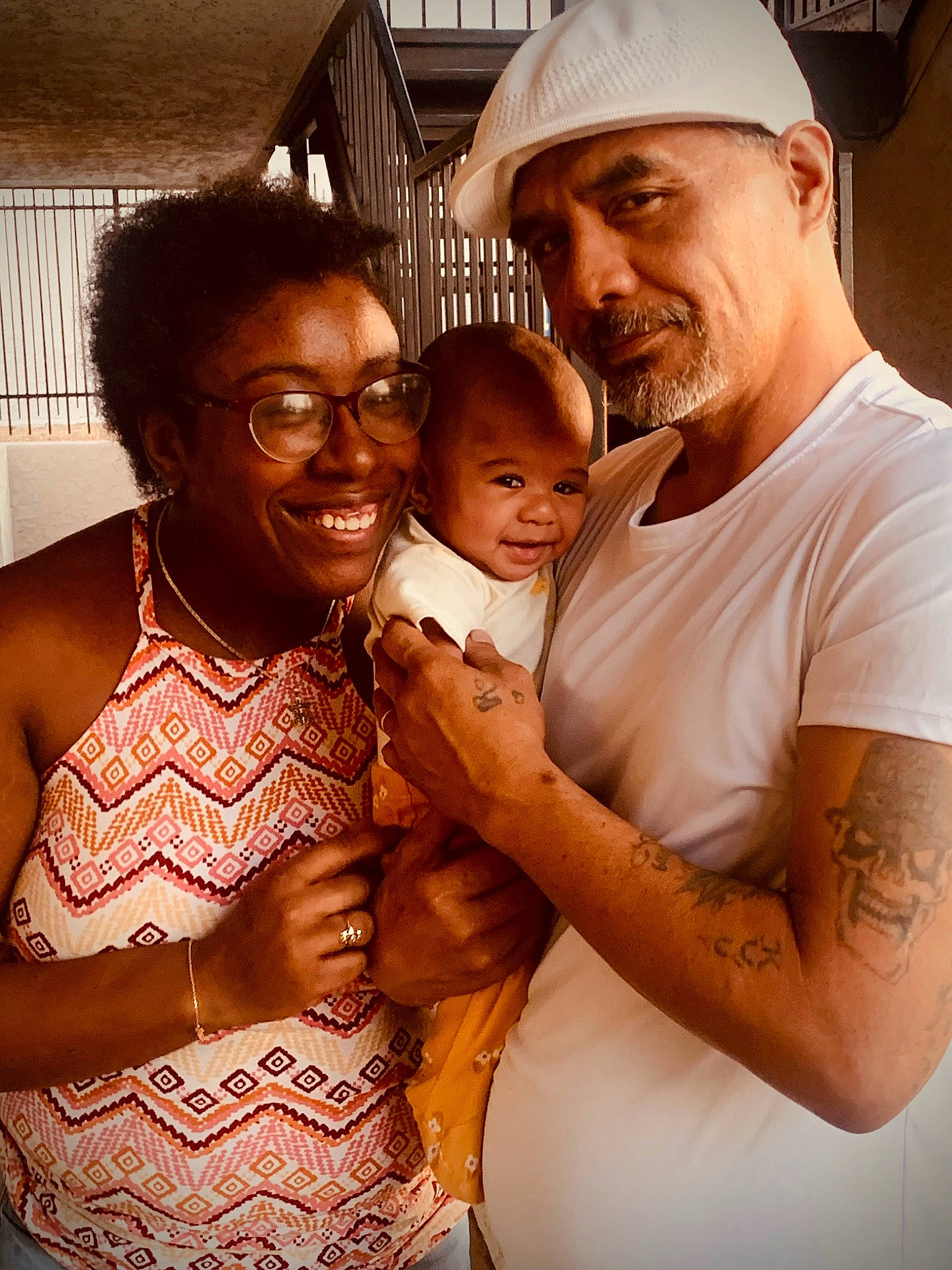 Mailani is registered to the contest to win money with this photo: abdomen, baseball_cap, beard, cap, chest, event, eyewear, face, fun, happy, head, headwear, interaction, joint, joy, muscle, organ, person, shoulder, skin