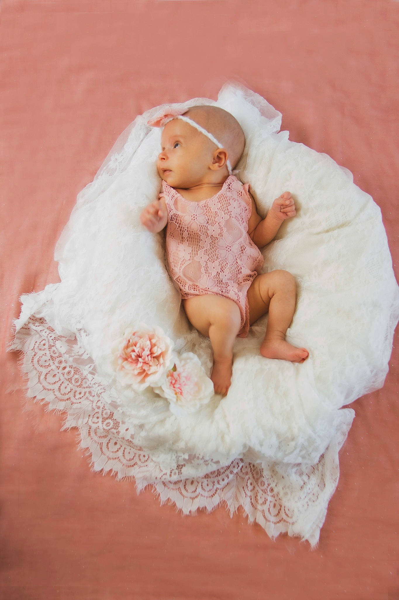 Amy a rejoint le concours — aidez-le/la à gagner de superbes lots ! baby, baby_toddler_clothing, bridal_accessory, dress, embellishment, event, fashion_accessory, hair_accessory, hand, happy, headpiece, human_body, linens, peach, person, pink, sitting, sleeve, textile, toddler