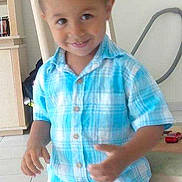 Kenzo participe au concours pour gagner de l'argent avec cette photo :