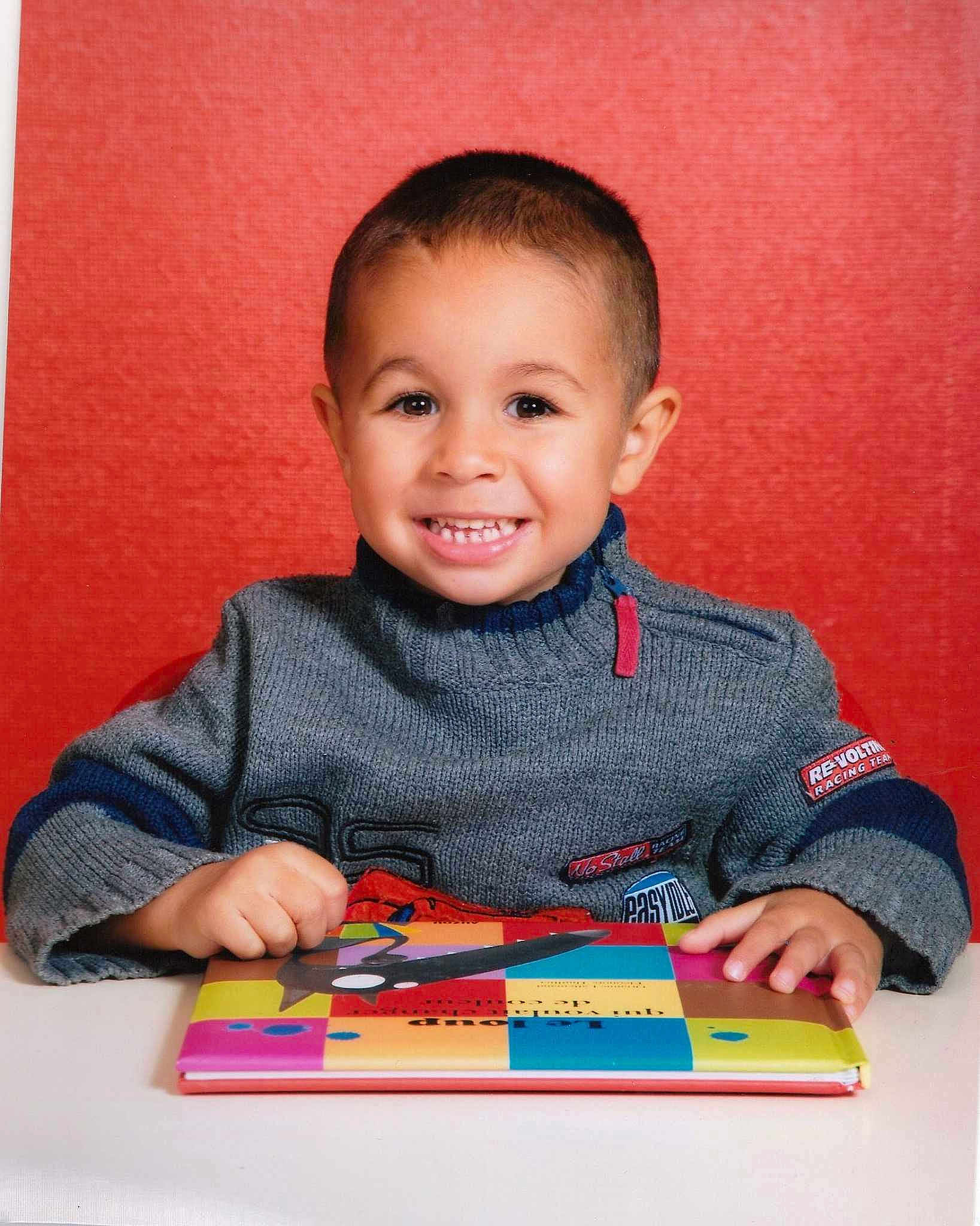 Kenzo participe au concours pour gagner de l'argent avec cette photo :