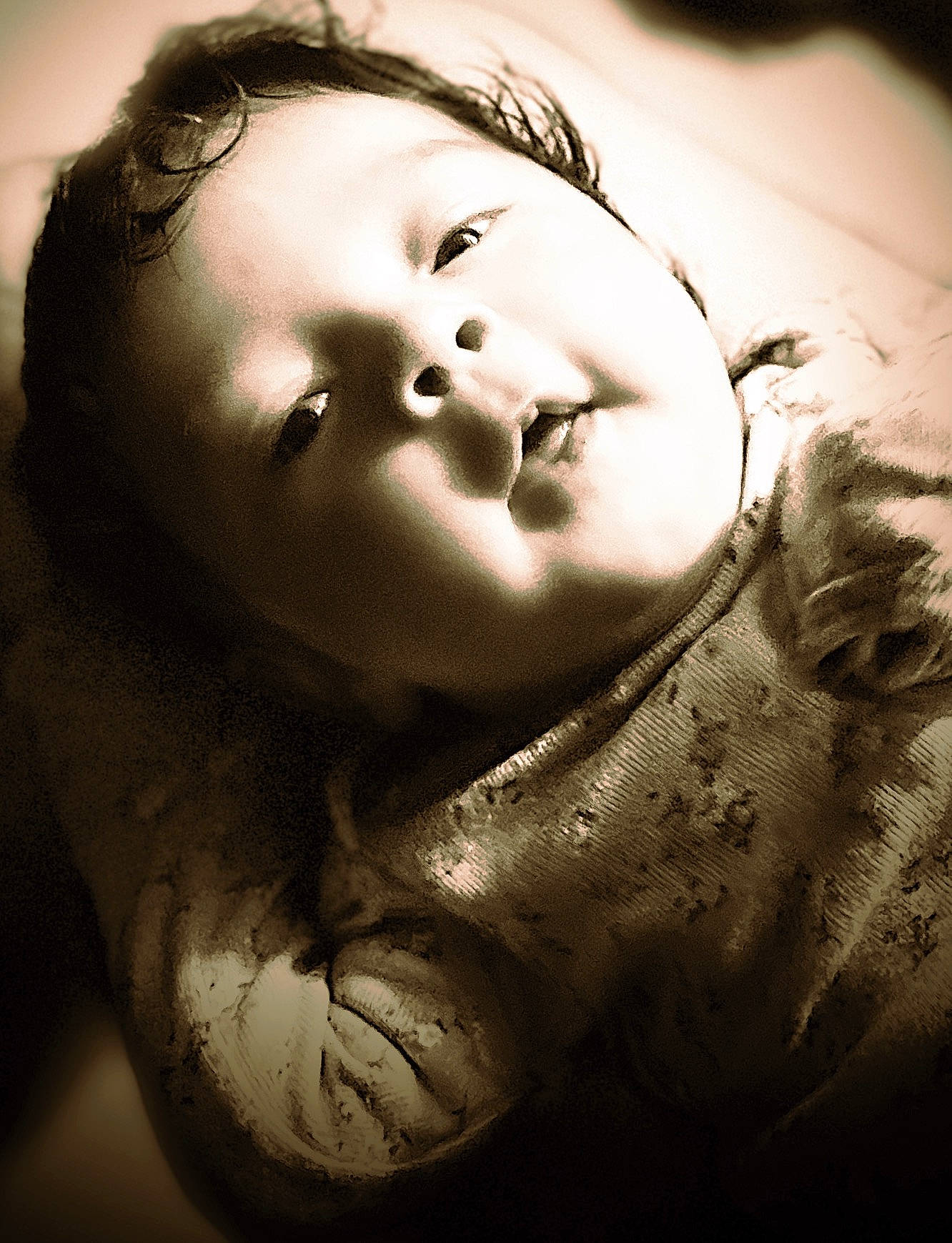 Elizabeth is registered to the contest to win money with this photo: baby, cheek, child, darkness, eye, eyebrow, eyelash, flash_photography, happy, head, human_body, iris, jaw, lip, monochrome, monochrome_photography, mouth, nose, person, stock_photography