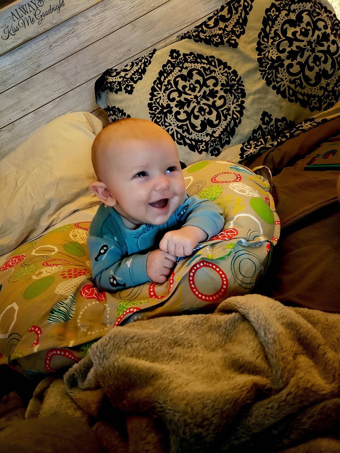 Nikolas is registered to the contest to win money with this photo: baby, child, person, toddler