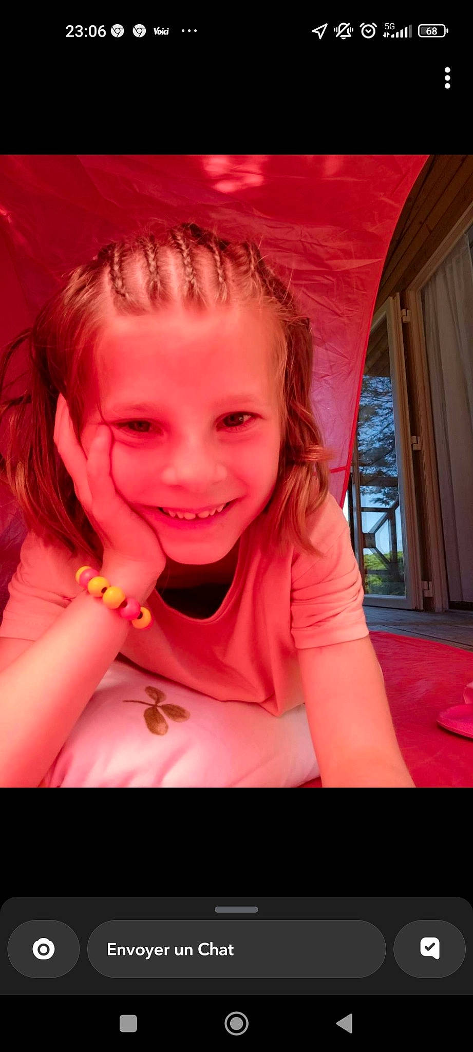 Lana participe au concours pour gagner de l'argent avec cette photo : cheek, chin, cool, curtain, eyebrow, face, facial_expression, flash_photography, fun, gesture, happy, human_body, joy, lip, long_hair, magenta, mouth, person, pink, skin