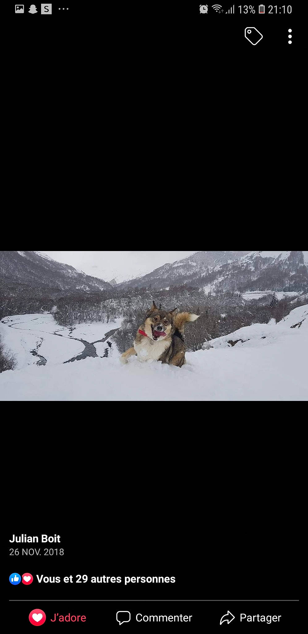 Hera participe au concours pour gagner de l'argent avec cette photo : adventure, freezing, geological_phenomenon, glacial_landform, glacier, ice_cap, landscape, massif, mountain, mountain_range, mountaineer, mountainous_landforms, nunatak, recreation, slope, snow, snowboarding, terrain, winter, winter_sport