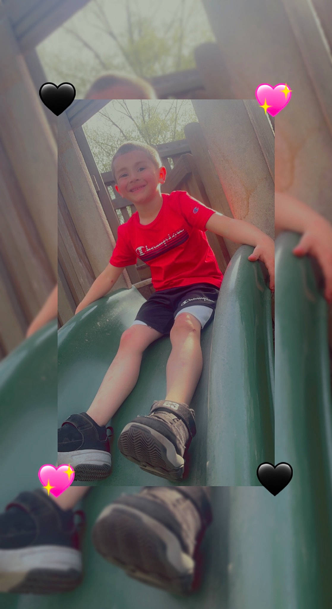 Legend is registered to the contest to win money with this photo: balloon, cool, fashion, fun, human_leg, joy, knee, leg, leisure, light, magenta, person, photograph, pink, playground, recreation, shorts, snapshot, sneakers, standing