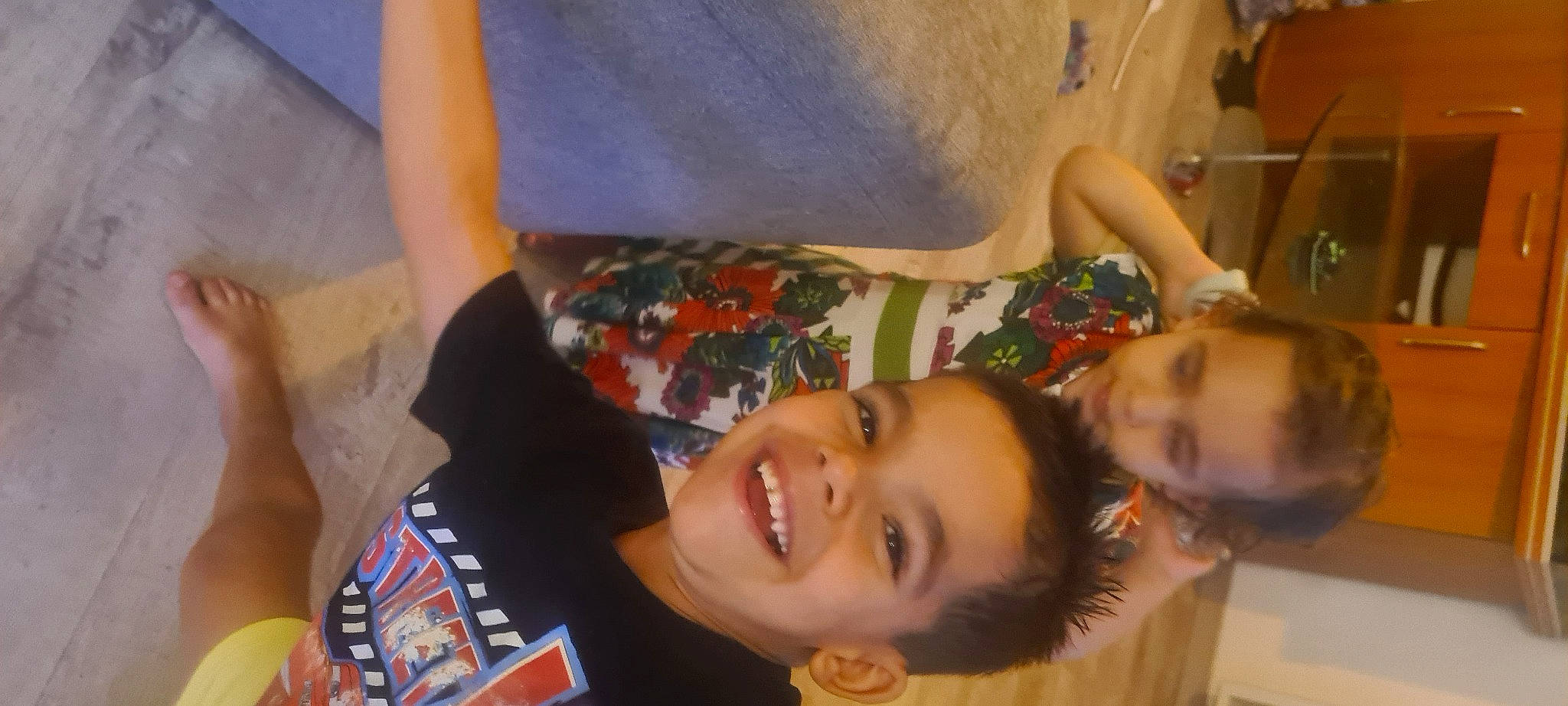 Dominique a rejoint le concours — aidez-le/la à gagner de superbes lots ! chest, child, event, eyelash, face, forehead, fun, happy, head, joy, leisure, mouth, neck, nose, orange, person, plant, room, skin, smile