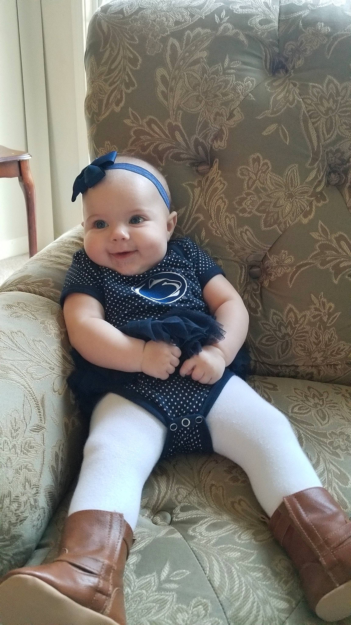 Elianna Grace is registered to the contest to win money with this photo: baby, child, fashion_accessory, leg, person, sitting, thigh, tights, toddler