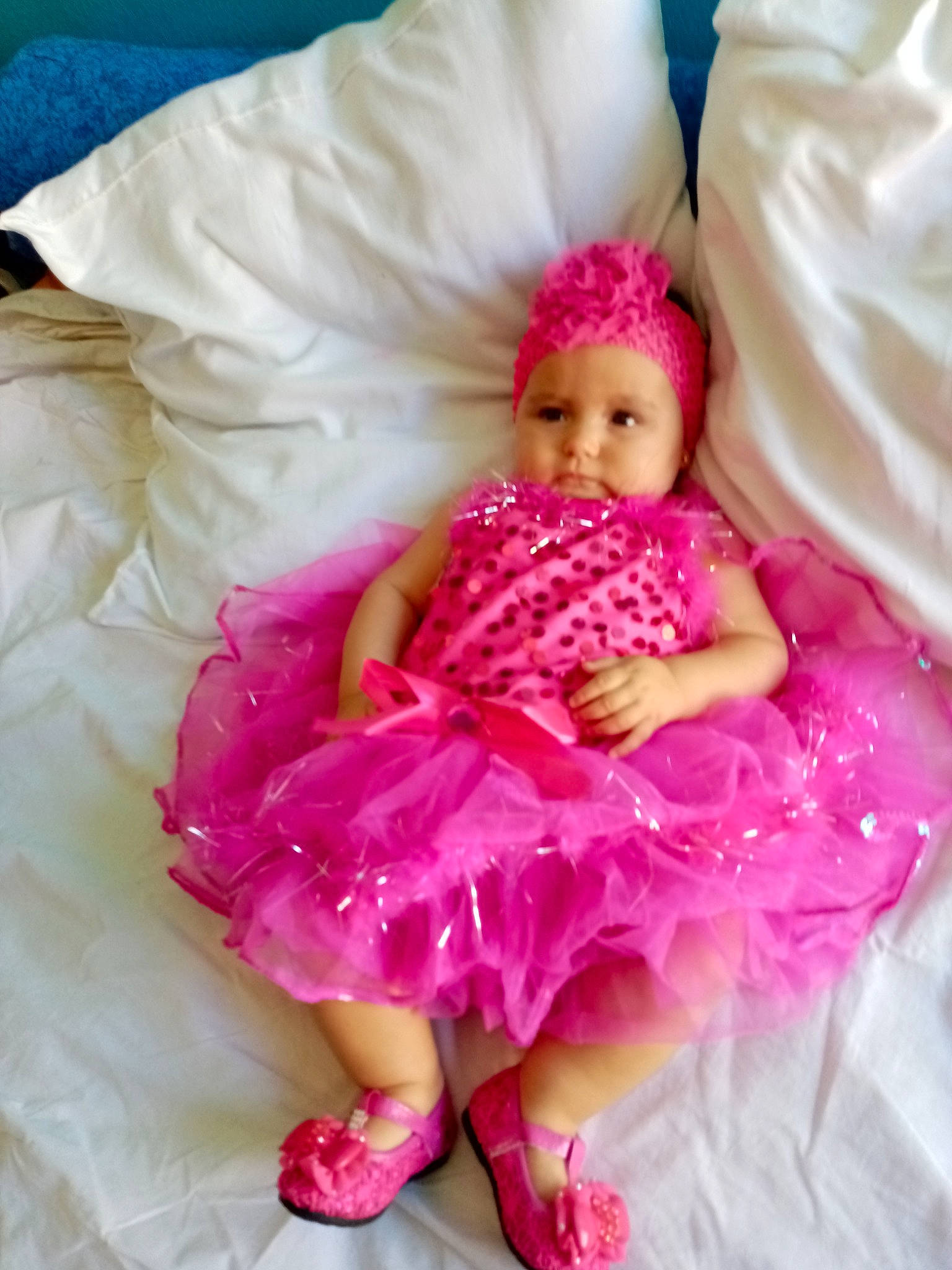 Loana participe au concours pour gagner de l'argent avec cette photo : baby, baby_products, baby_toddler_clothing, child, costume, doll, magenta, person, pink, product, toddler, toy