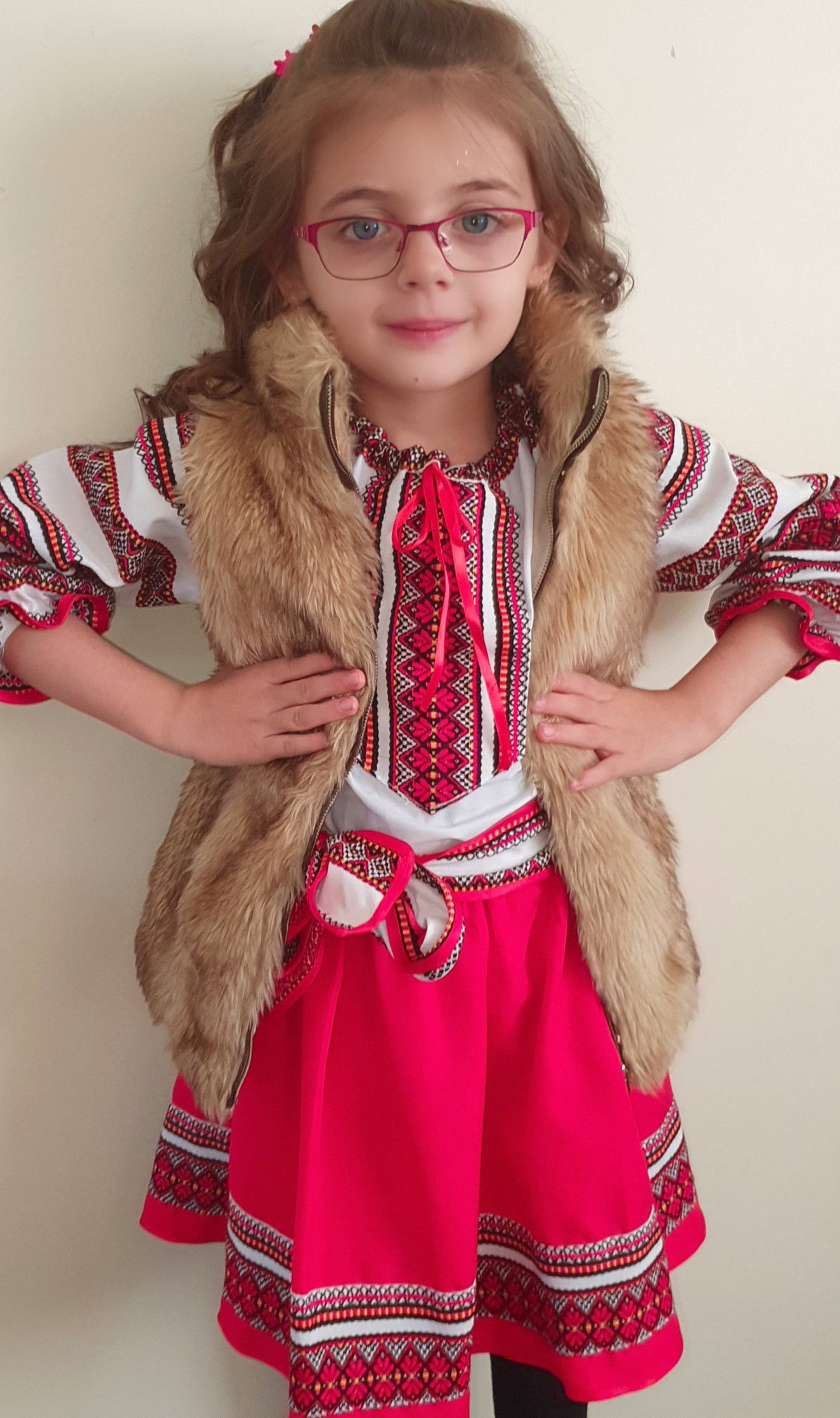 Caitlyn joined the competition — help win amazing prizes! arm, eye, fashion, fashion_design, glasses, human_body, joint, joy, lip, neck, outerwear, person, pink, shoulder, skin, sleeve, smile, standing, stole, street_fashion