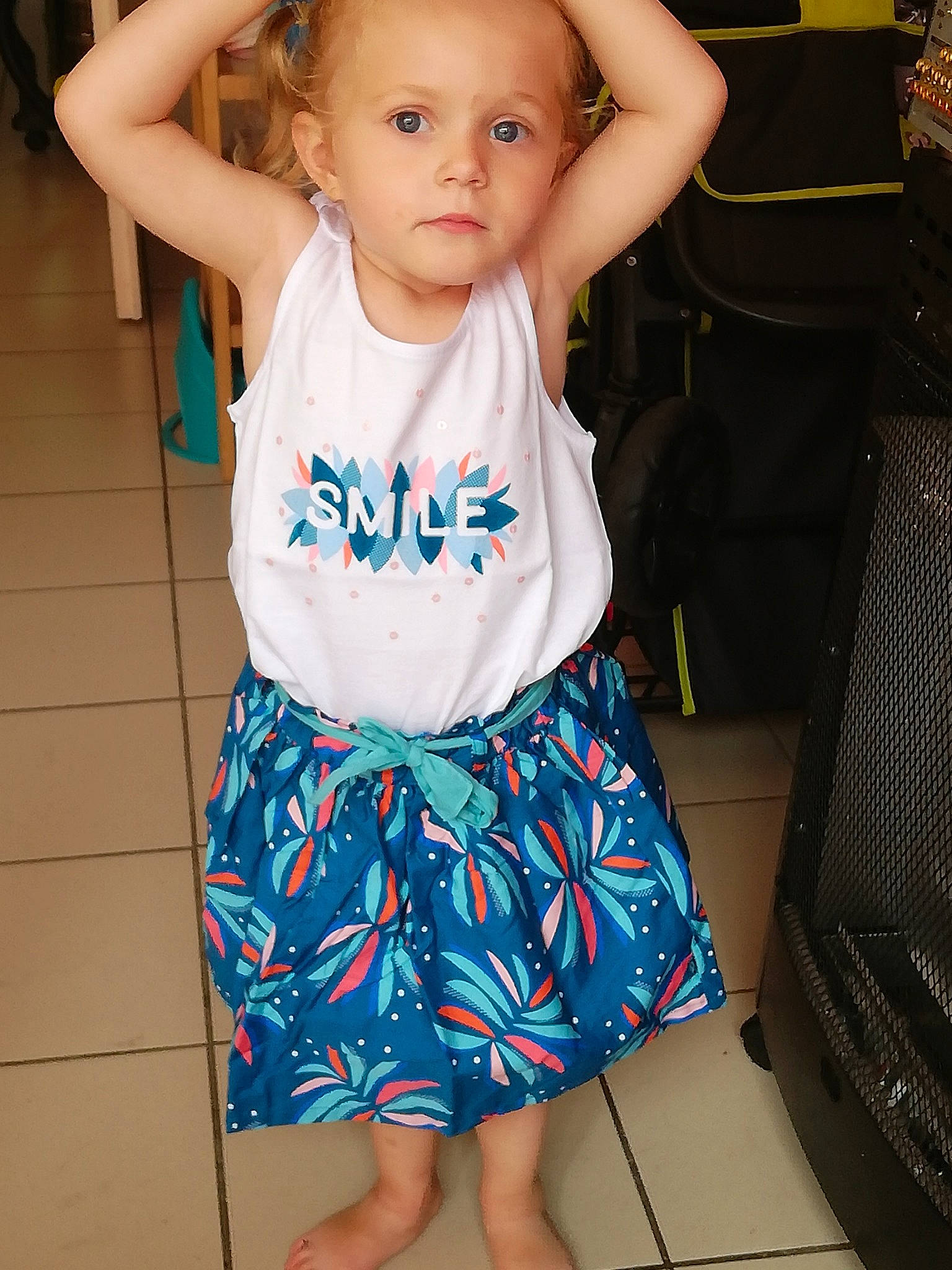 Yaelle a rejoint le concours — aidez-le/la à gagner de superbes lots ! baby_toddler_clothing, child, clothing, dress, pattern, person, toddler