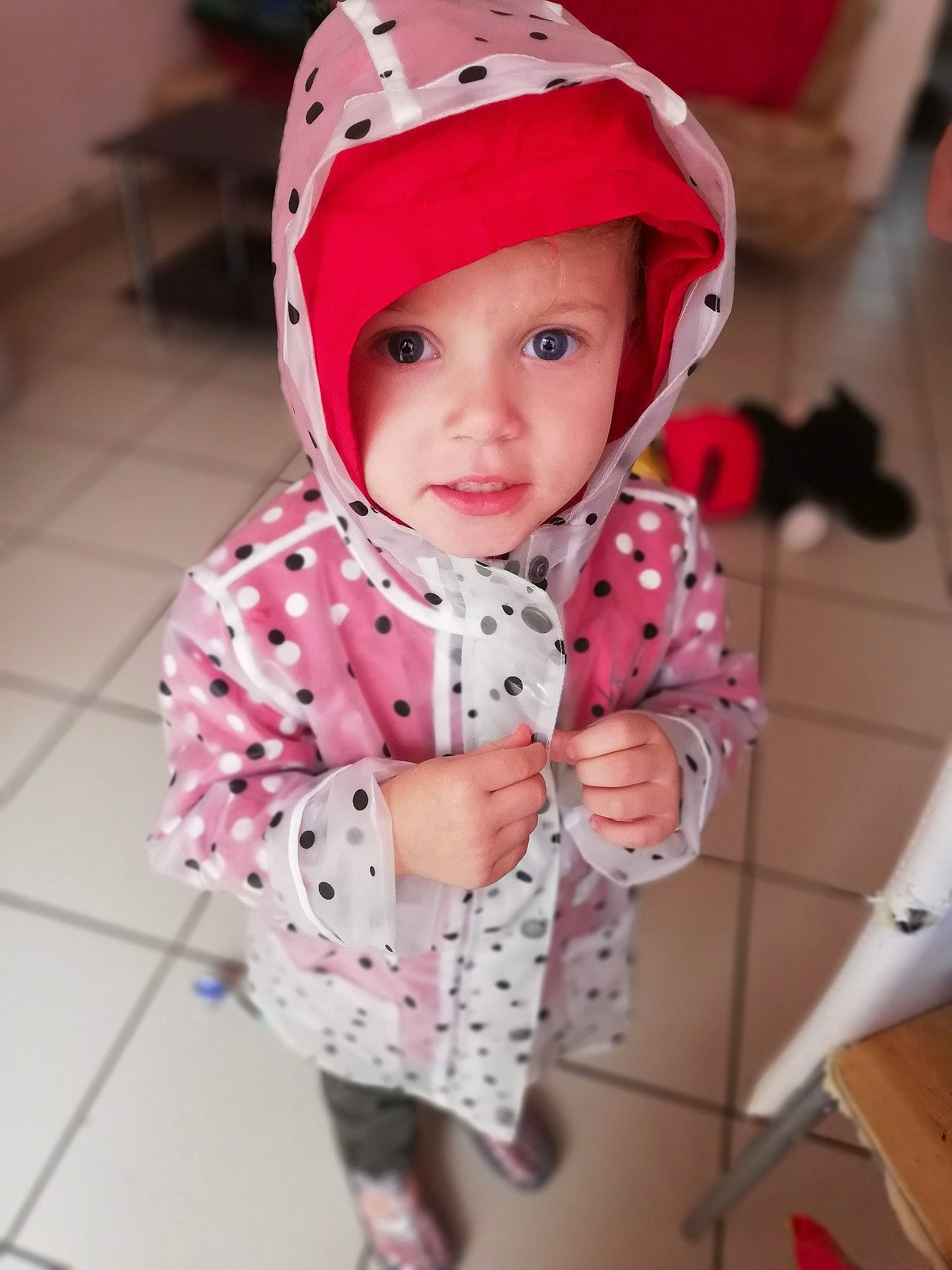 Yaelle participe au concours pour gagner de l'argent avec cette photo : baby, baby_toddler_clothing, cap, child, clothing, headgear, outerwear, pattern, person, pink, polka_dot, toddler