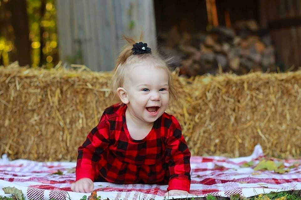 Dalylah is registered to the contest to win money with this photo: baby_toddler_clothing, dress, fun, goggles, grass, happy, head, jeans, leaf, leisure, mammal, outerwear, people_in_nature, person, plant, smile, sunglasses, tartan, toddler, vertebrate