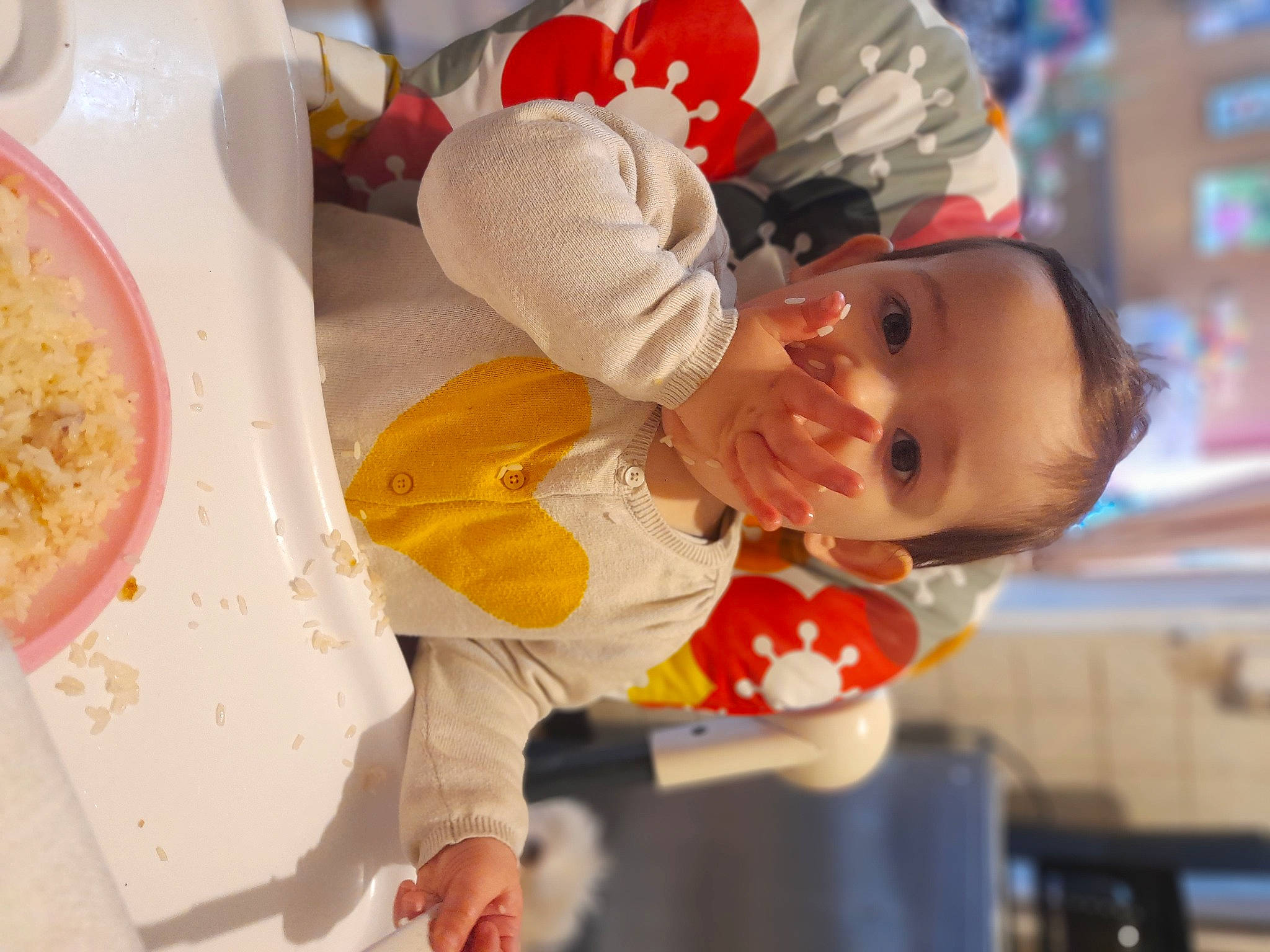 Naima a rejoint le concours — aidez-le/la à gagner de superbes lots ! baby, bowl, breakfast, child, comfort_food, cuisine, dish, dishware, food, fun, happy, ingredient, kitchen_utensil, person, plate, recipe, room, serveware, staple_food, tableware