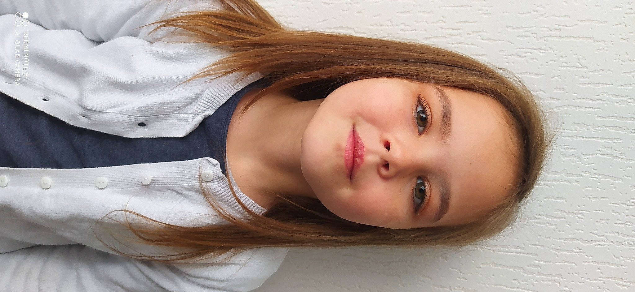 Shanaël a rejoint le concours — aidez-le/la à gagner de superbes lots ! bangs, brown_hair, cheek, chest, child, chin, eyebrow, eyelash, fashion_accessory, flash_photography, fur, jaw, joy, layered_hair, lip, lipstick, makeover, neck, nose, person