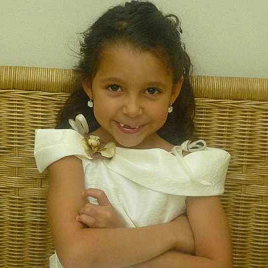 Salma participe au concours pour gagner de l'argent avec cette photo :