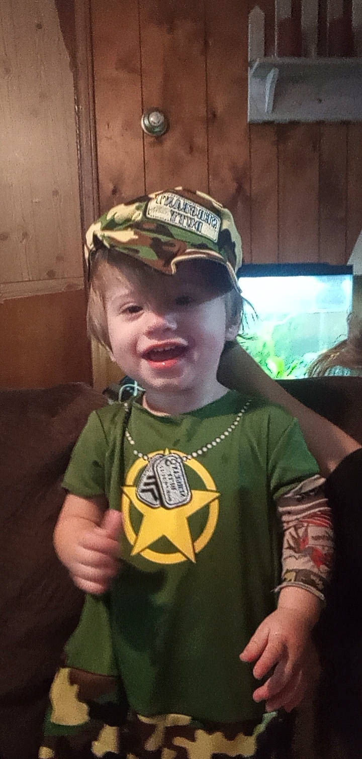 Connor is registered to the contest to win money with this photo: baseball_cap, cap, cool, eyewear, fashion_accessory, fun, gesture, goggles, joy, military_person, military_uniform, non_commissioned_officer, person, personal_protective_equipment, sleeve, smile, sports_gear, sunglasses, t_shirt, thumb