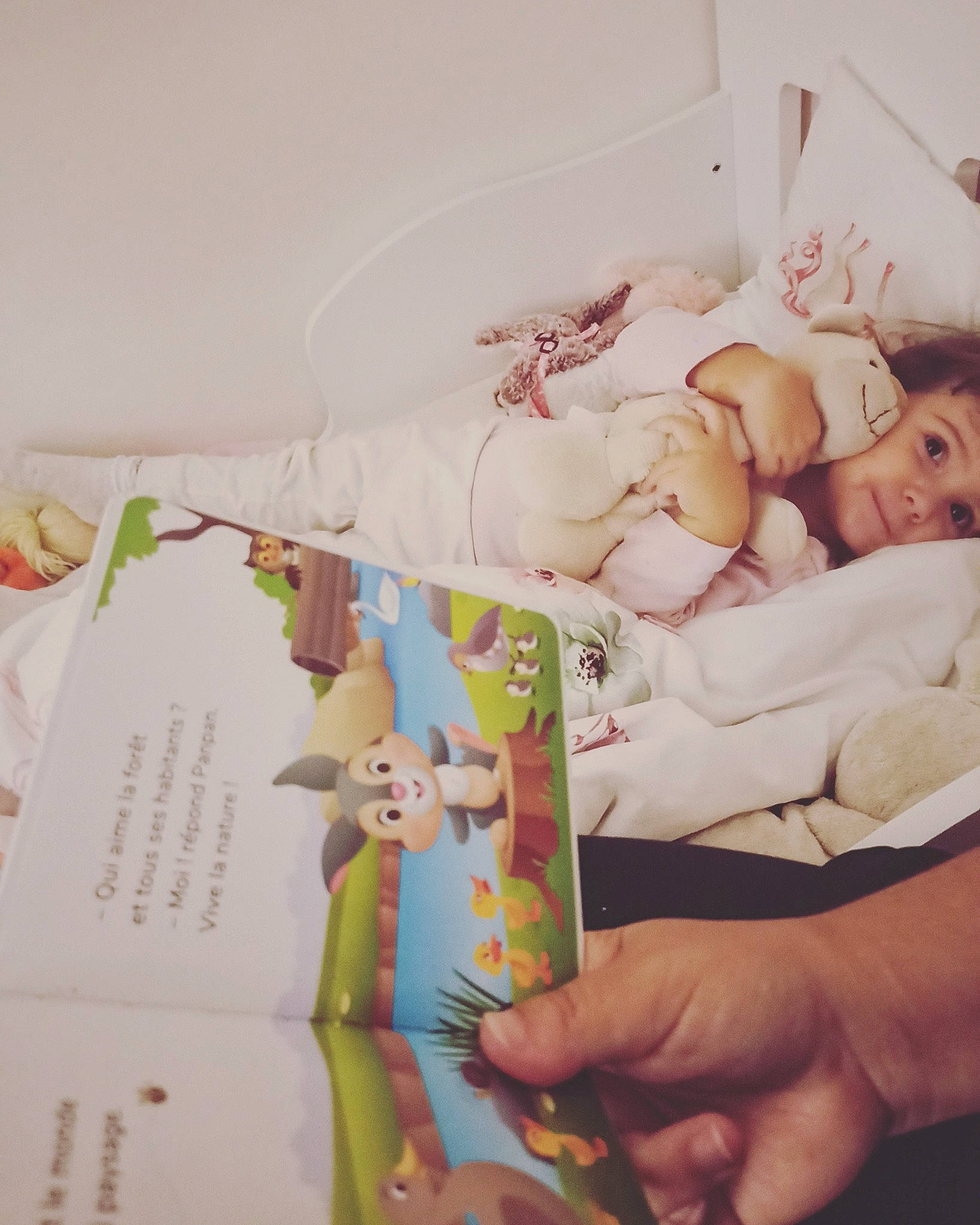 Lana a rejoint le concours — aidez-le/la à gagner de superbes lots ! baby, bedtime, child, illustration, person, product, room