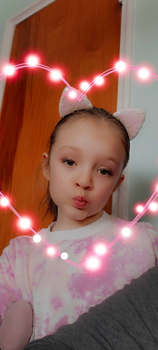 Londyn joined the competition — help win amazing prizes! beauty, chin, ear, event, flash_photography, fun, hairstyle, happy, headpiece, holiday, jewellery, light, lip, magenta, neck, organ, party_supply, person, pink, toddler