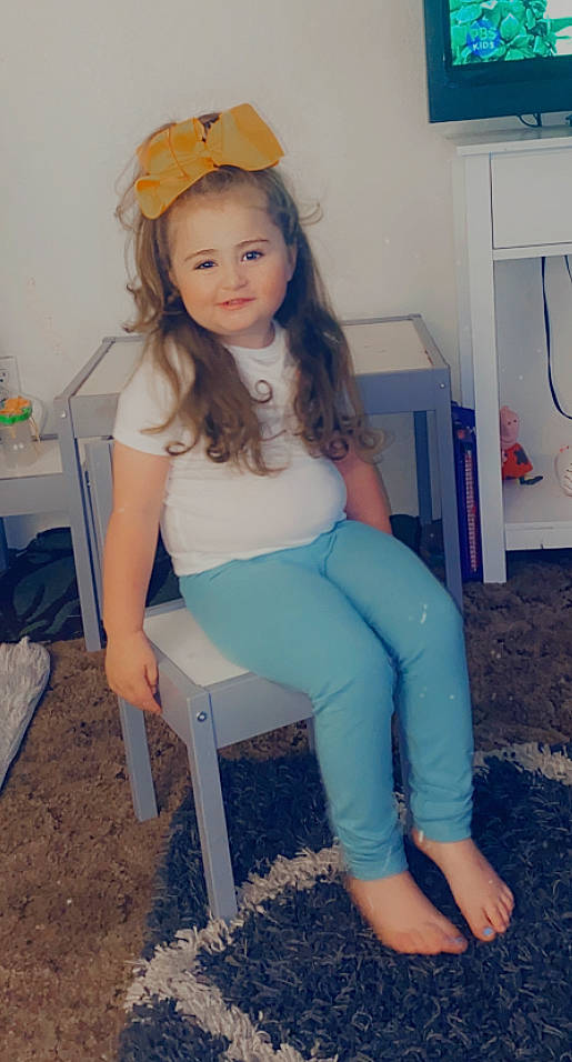 Paizleigh joined the competition — help win amazing prizes! beauty, cool, face, fashion, fun, hair, hairstyle, happy, head, human_leg, joint, joy, knee, long_hair, person, shoulder, skin, standing, thigh, trunk