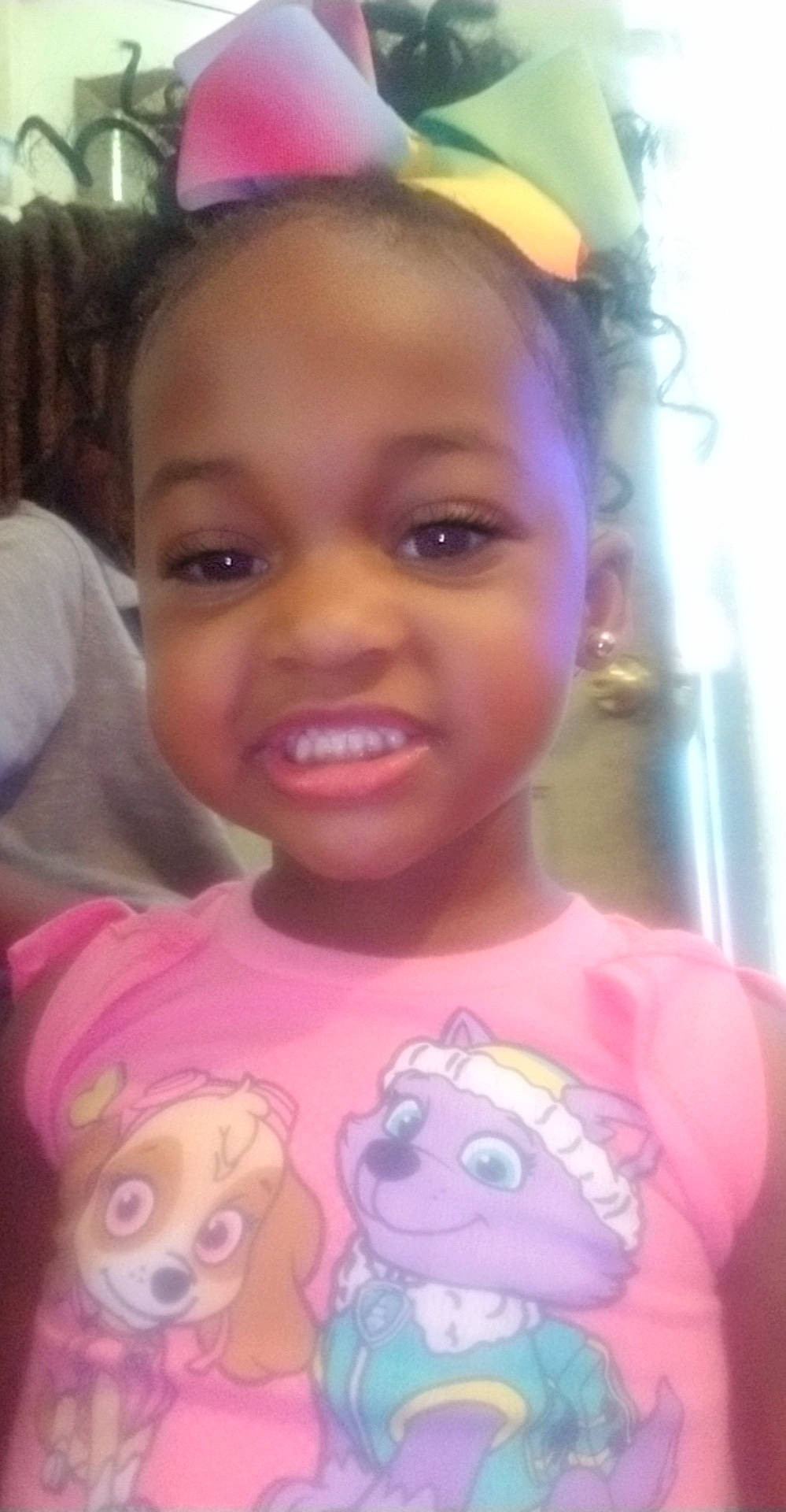 Londyn is registered to the contest to win money with this photo: beauty, cheek, child, chin, eyebrow, face, facial_expression, forehead, fun, hair, hairstyle, head, human, joy, lip, nose, person, pink, selfie, skin