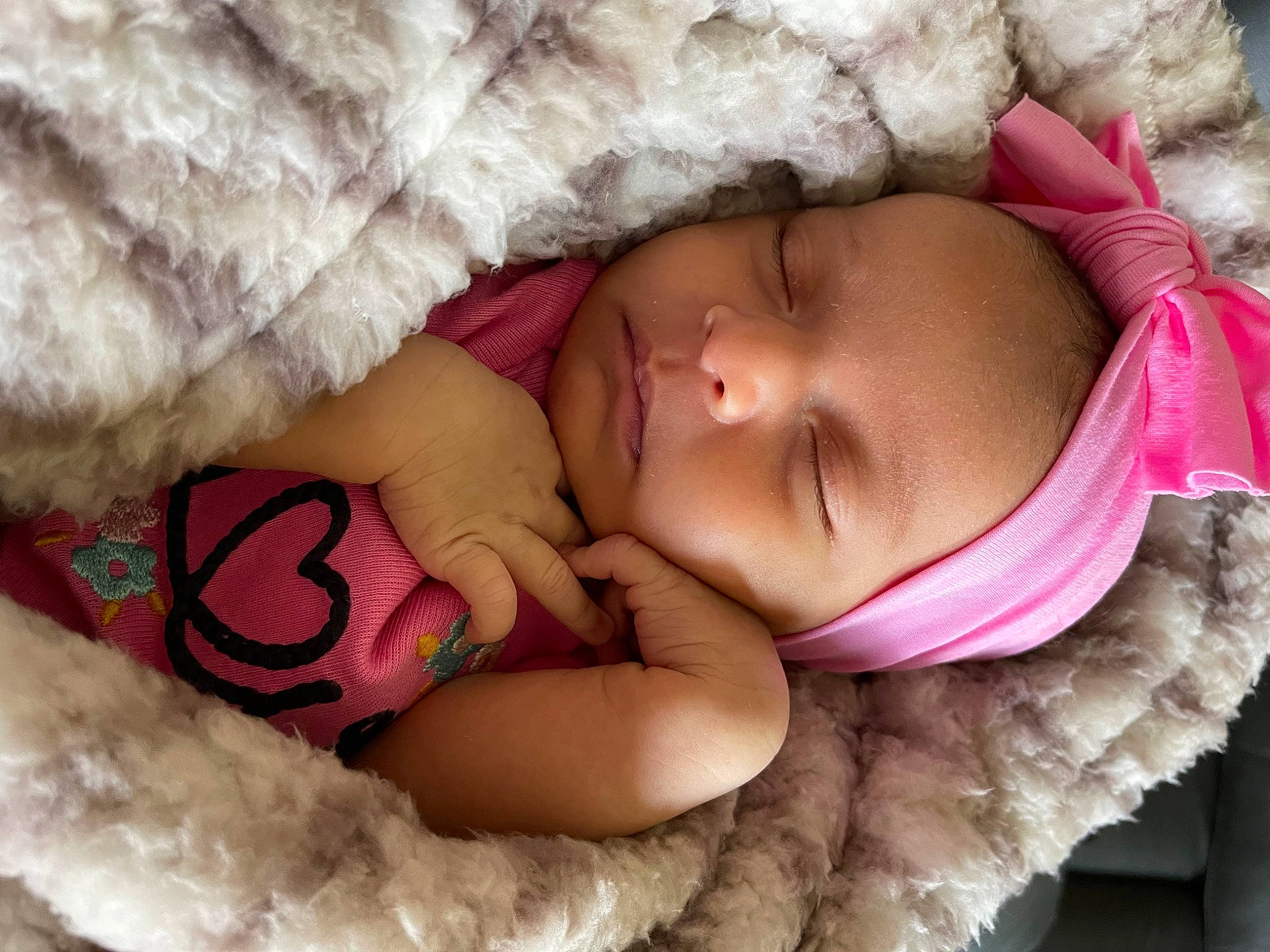 Sonia is registered to the contest to win money with this photo: arm, baby, baby_sleeping, baby_toddler_clothing, cheek, comfort, eye, eyelash, face, hand, head, human, human_body, lip, mouth, nose, person, skin, textile, vertebrate