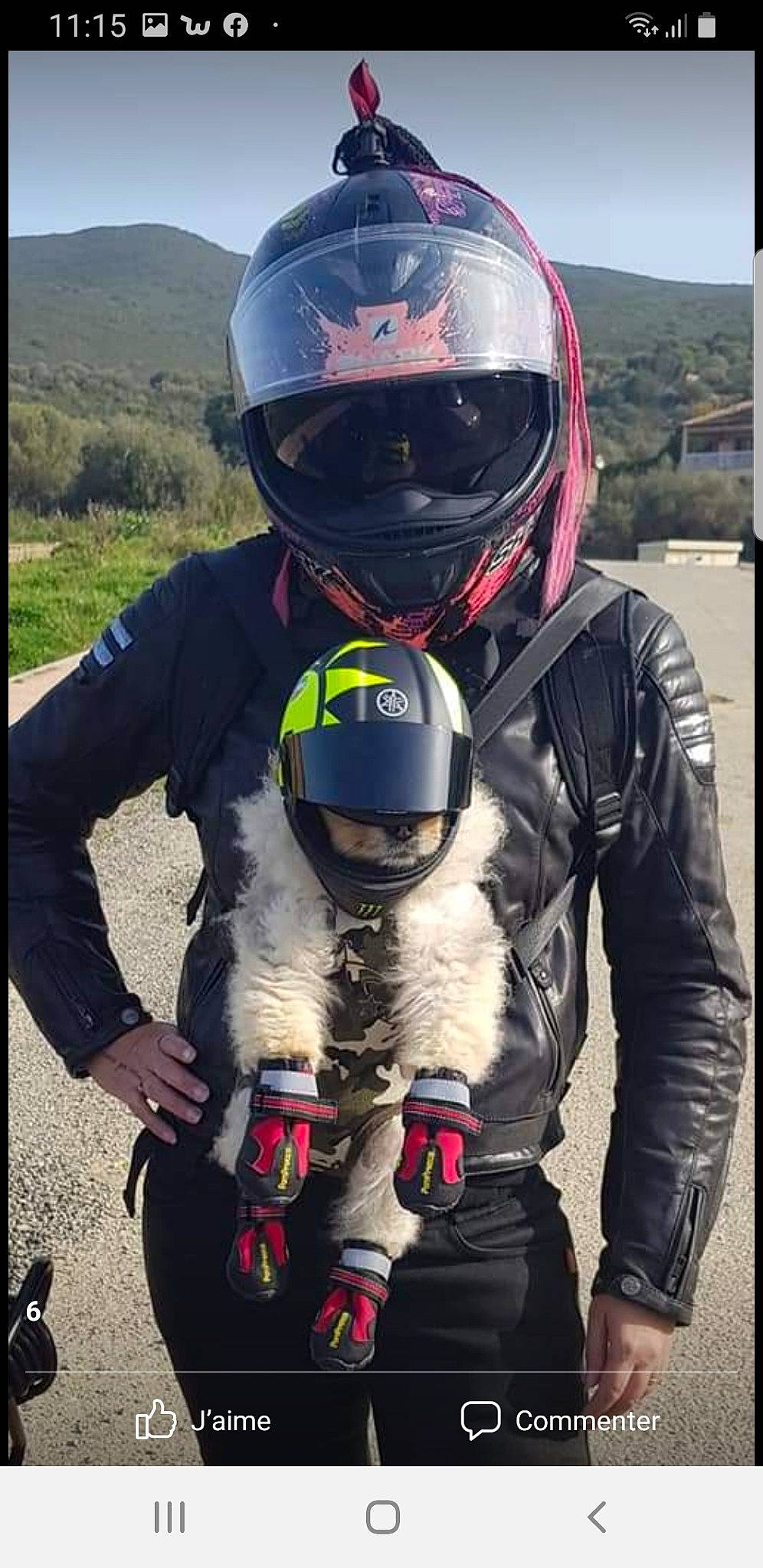 Paga a rejoint le concours — aidez-le/la à gagner de superbes lots ! adventure, eyewear, fun, glove, headgear, helmet, landscape, motorcycle_helmet, outdoor_recreation, personal_protective_equipment, plant, recreation, selfie, sky, sleeve, sports, sports_equipment, sports_gear, sports_uniform, vehicle