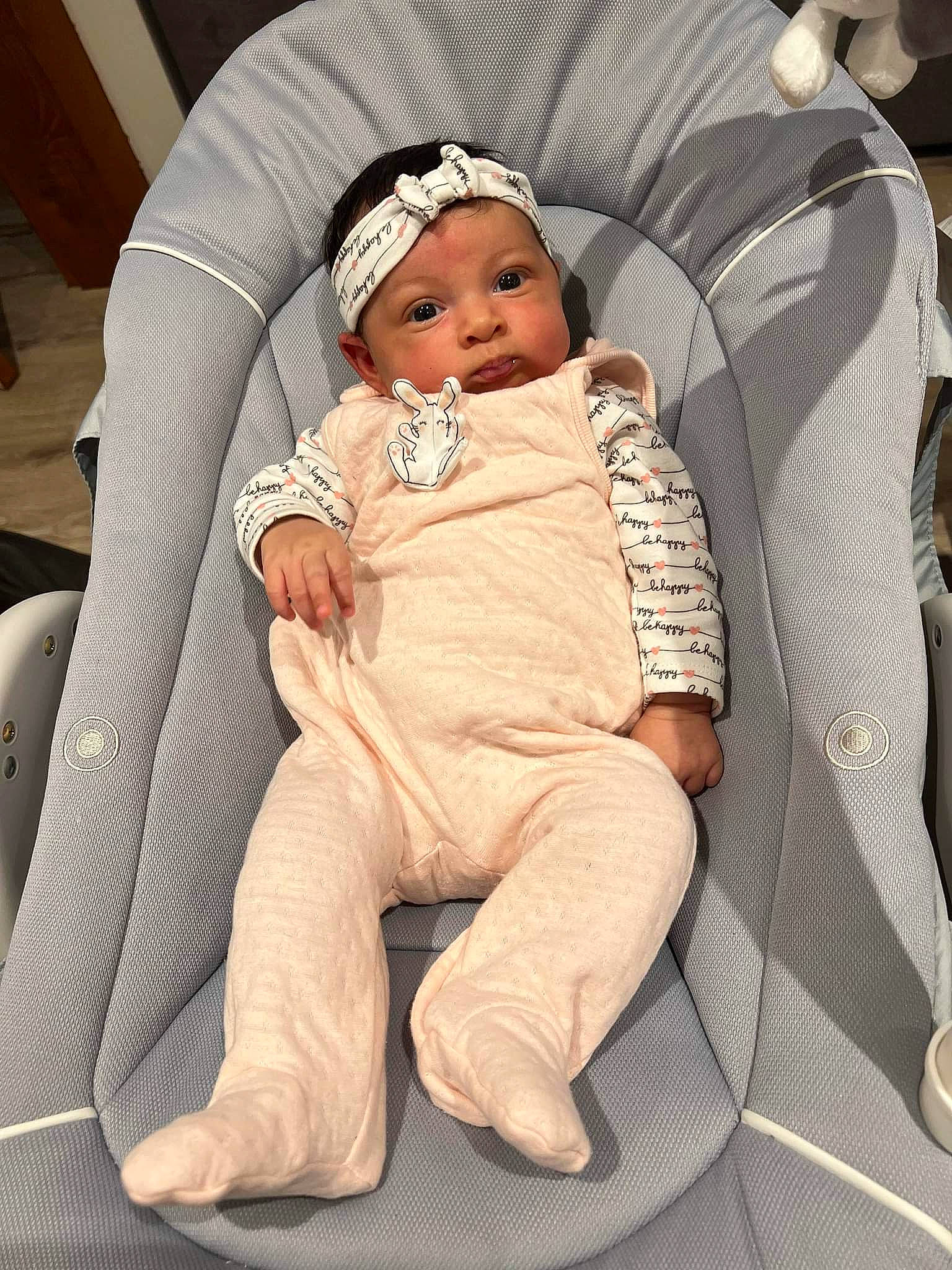 Elena participe au concours pour gagner de l'argent avec cette photo : baby, baby_carriage, baby_products, baby_sleeping, baby_toddler_clothing, car_seat, chair, cheek, comfort, eye, face, hairstyle, head, headgear, headwear, human_body, lap, outerwear, person, skin
