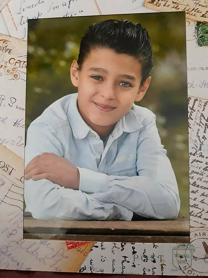 âdam participe au concours pour gagner de l'argent avec cette photo : art, child, forehead, joy, person, photograph, photography, picture_frame, portrait, smile