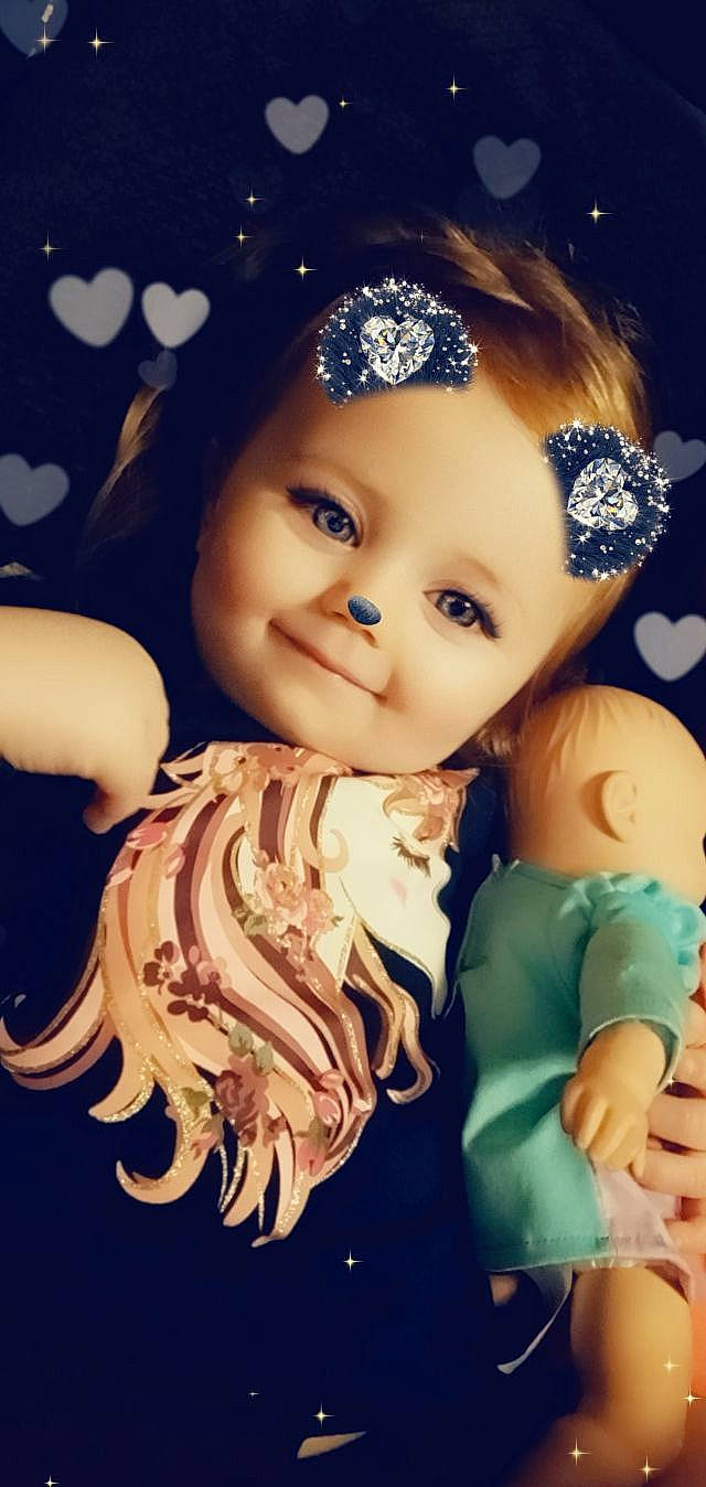 Addilynn is registered to the contest to win money with this photo: cake, child, dessert, eye, eyelash, finger, flash_photography, happy, headgear, headpiece, iris, jewellery, joy, lip, long_hair, nail, organ, person, skin, smile