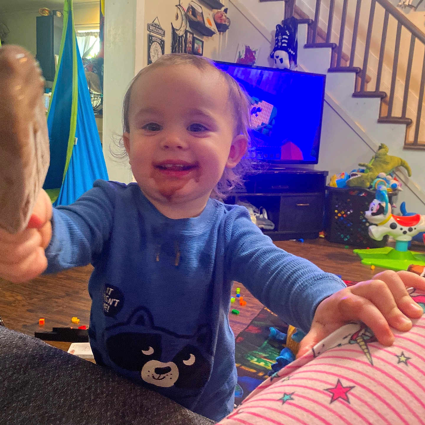Silas is registered to the contest to win money with this photo: architecture, baby, building, cream, dessert, face, food, furniture, head, house, housing, icecream, indoors, interiordesign, livingroom, person, photography, portrait, room, staircase