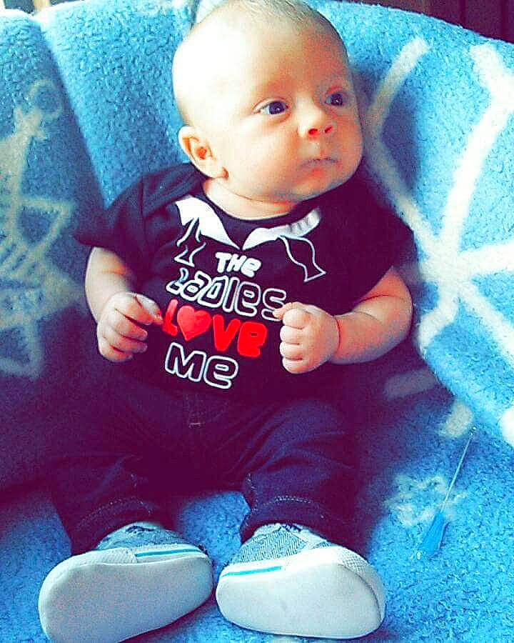 Greison Elijah is registered to the contest to win money with this photo: