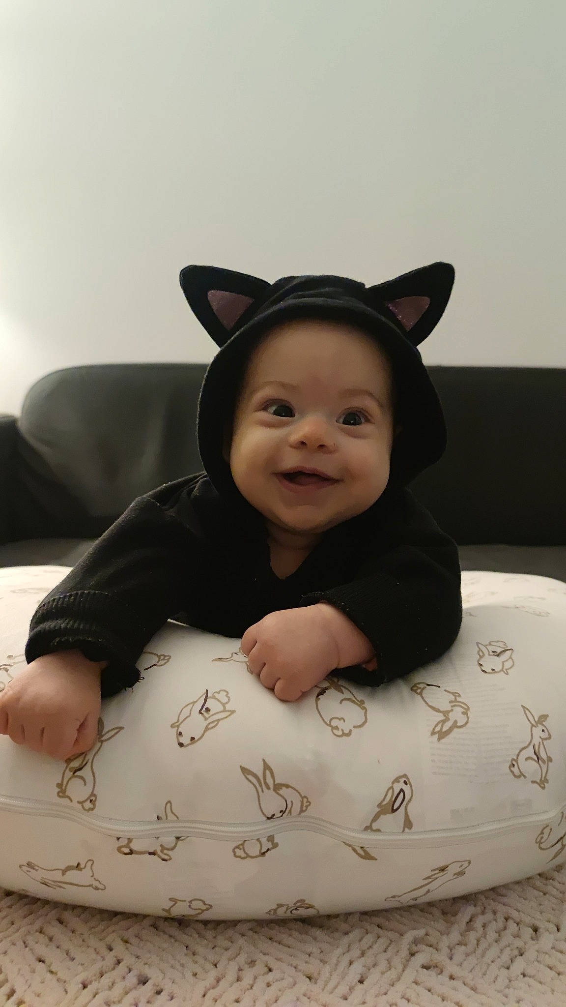 Luna is registered to the contest to win money with this photo: baby, black, cheek, chin, comfort, eyebrow, face, flash_photography, hairstyle, happy, head, iris, joy, lip, mammal, mouth, nose, person, skin, sleeve