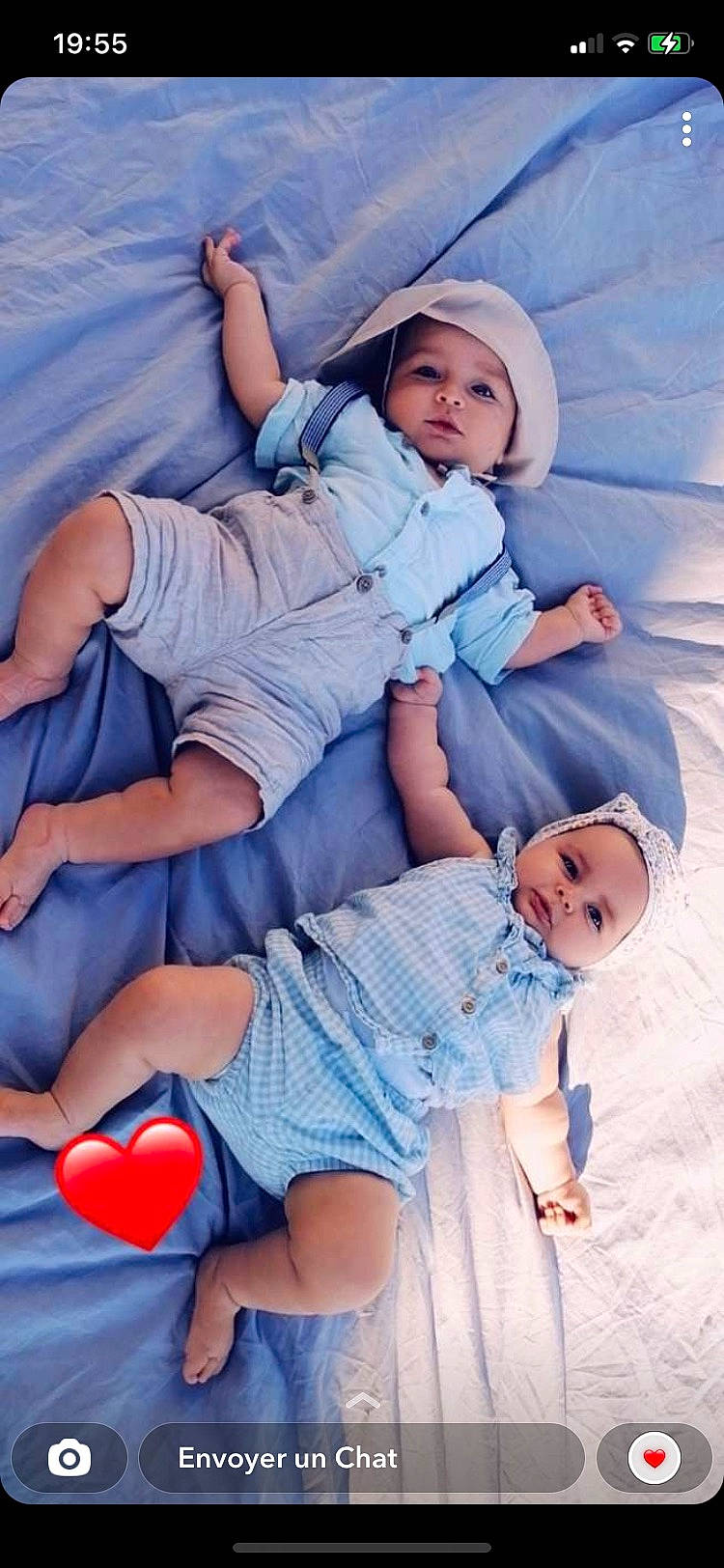 Maylia participe au concours pour gagner de l'argent avec cette photo : azure, baby_toddler_clothing, balloon, blue, comfort, face, facial_expression, finger, gesture, headwear, human, leg, muscle, organ, person, photograph, pink, skin, textile, thigh