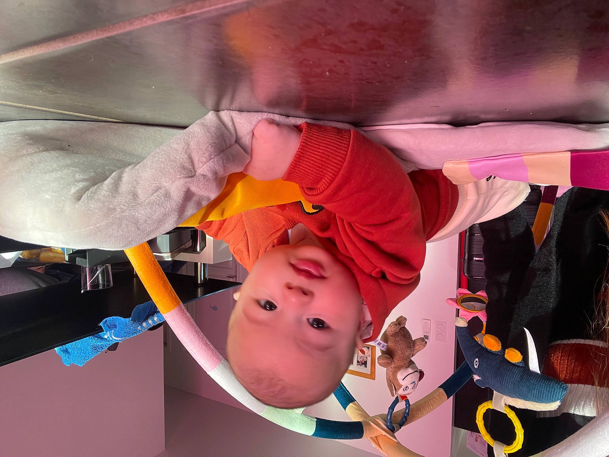 Eden participe au concours pour gagner de l'argent avec cette photo : animation, baby, baby_products, baby_toys, ceiling, child, eyewear, fun, happy, leisure, magenta, mouth, orange, party_supply, person, pink, play, purple, room, toddler