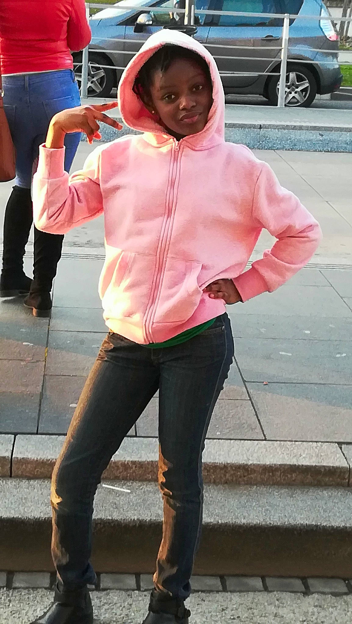 Stephanie a rejoint le concours — aidez-le/la à gagner de superbes lots ! clothing, denim, fashion, footwear, hood, hoodie, jacket, jeans, joy, outerwear, person, photography, pink, shoe, snapshot, street, street_fashion, style, textile, top