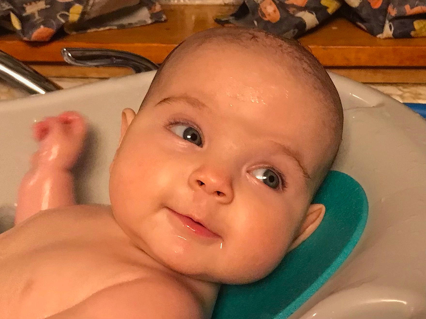 Makenley is registered to the contest to win money with this photo: baby_bathing, bathing, cheek, ear, eye, eyebrow, eyelash, facial_expression, finger, forehead, gesture, iris, jaw, lip, mouth, neck, nose, organ, person, skin