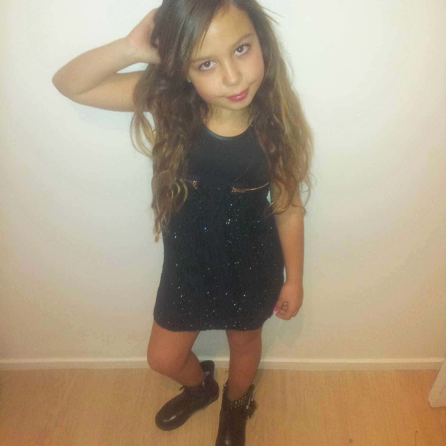 YONA participe au concours pour gagner de l'argent avec cette photo :