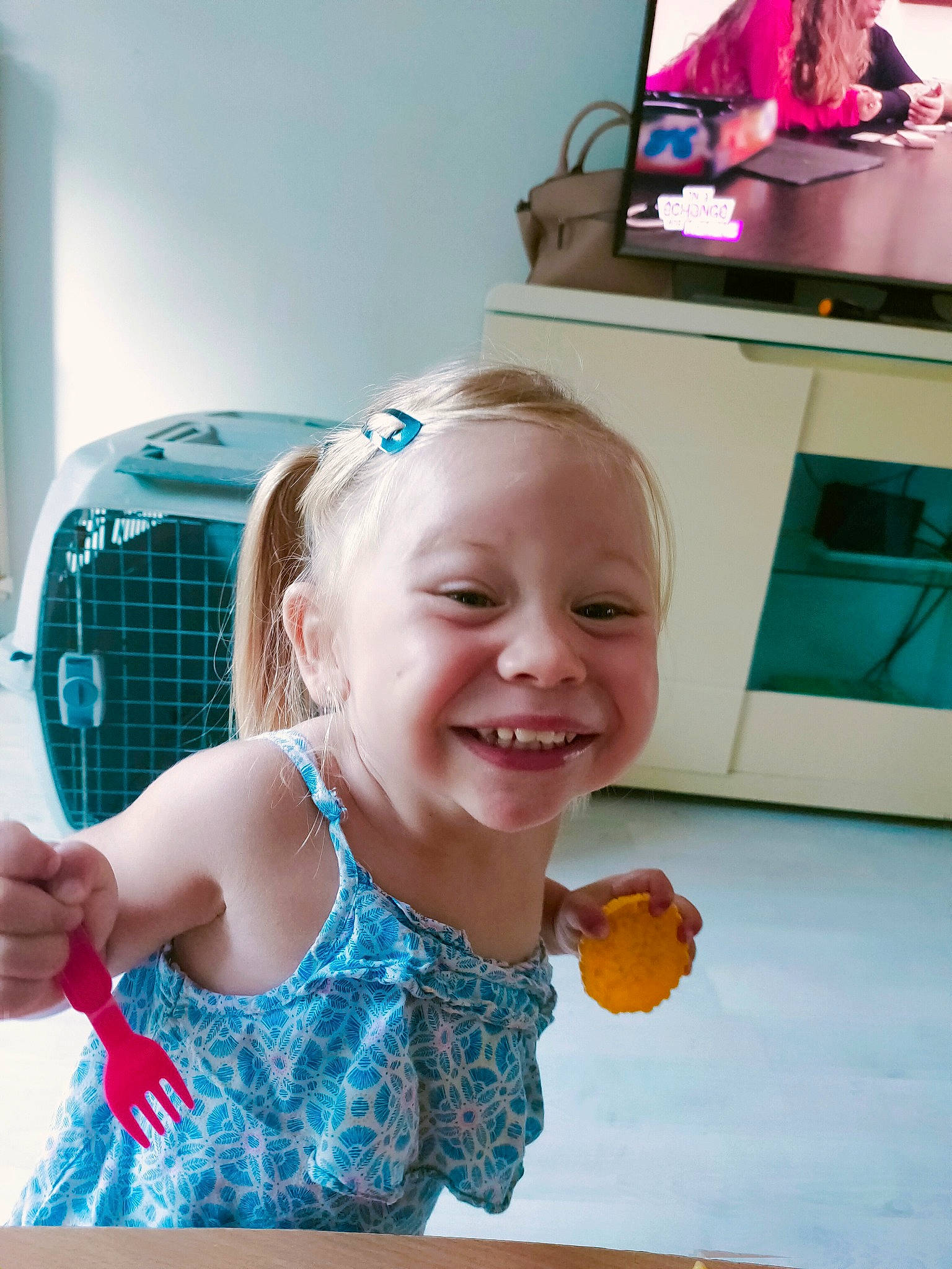 Eve a rejoint le concours — aidez-le/la à gagner de superbes lots ! baby, child, ear, facial_expression, fun, happy, head, joy, person, play, smile, toddler, tooth, vacation