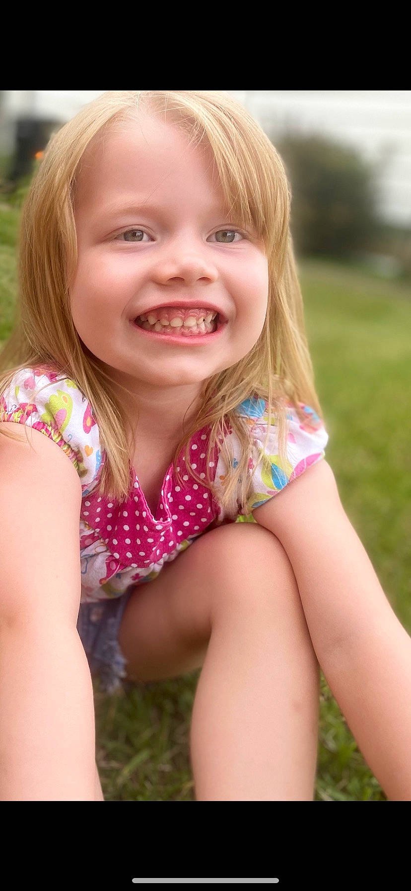 Elizabeth joined the competition — help win amazing prizes! cheek, chin, eye, face, facial_expression, hair, hairstyle, happy, head, human_body, iris, joy, lip, mouth, nose, organ, people_in_nature, person, plant, skin