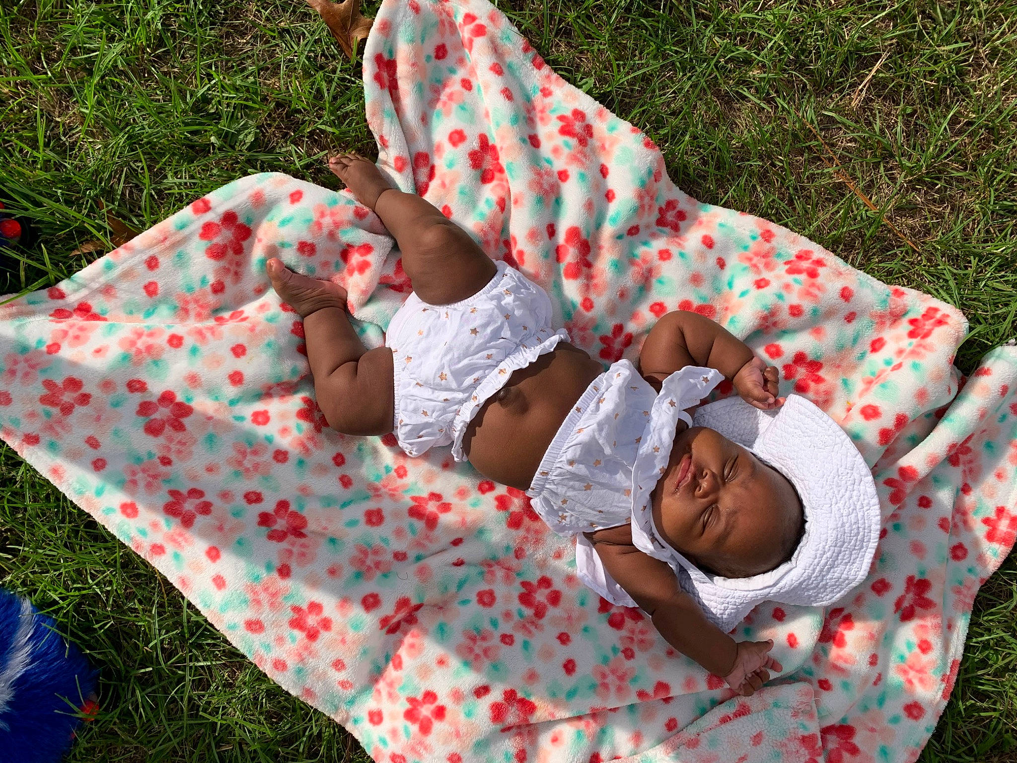 Jadé joined the competition — help win amazing prizes! baby, baby_toddler_clothing, botany, child, comfort, event, fun, grass, happy, leaf, leisure, linens, pattern, people_in_nature, person, plant, recreation, spring, textile, toddler