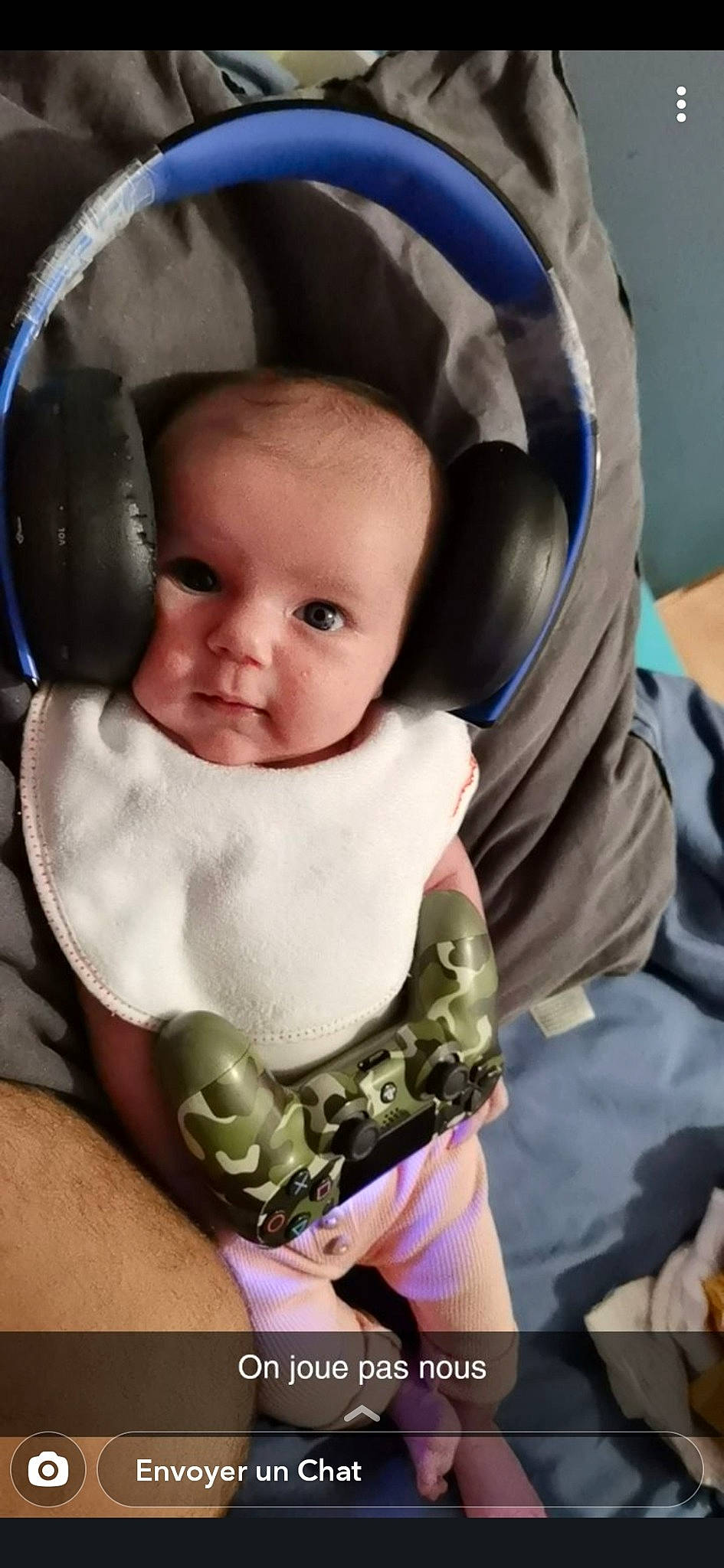 Kelly participe au concours pour gagner de l'argent avec cette photo : arm, baby, baby_carriage, baby_in_car_seat, baby_products, car_seat, cheek, child, ear, head, neck, person, skin, smile, toddler