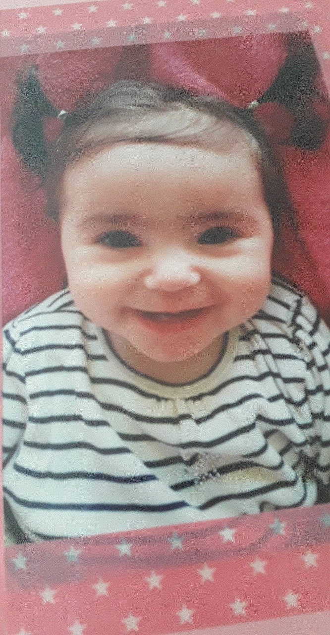 Lyah participe au concours pour gagner de l'argent avec cette photo : baby, baby_toddler_clothing, cheek, chin, cool, eye, eyebrow, facial_expression, forehead, happy, head, iris, joy, lip, mouth, nose, person, pink, skin, sleeve