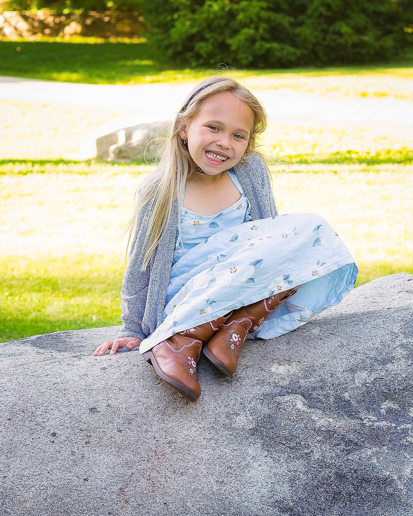 Avah is registered to the contest to win money with this photo: barefoot, child, dress, eye, flash_photography, fun, grass, grassland, hairstyle, happy, joy, leaf, leisure, pattern, people_in_nature, person, plant, smile, street_fashion, sunlight