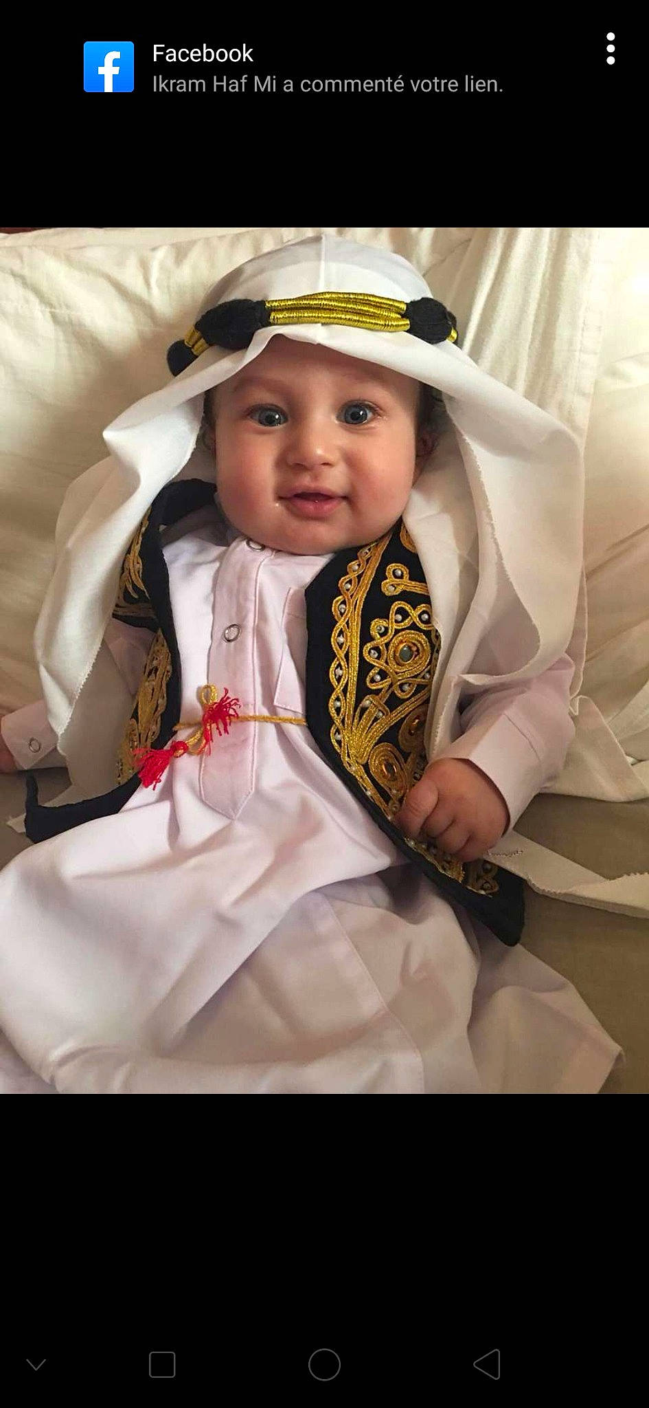 Kenzi participe au concours pour gagner de l'argent avec cette photo : baby, child, headwear, person, toddler, tradition