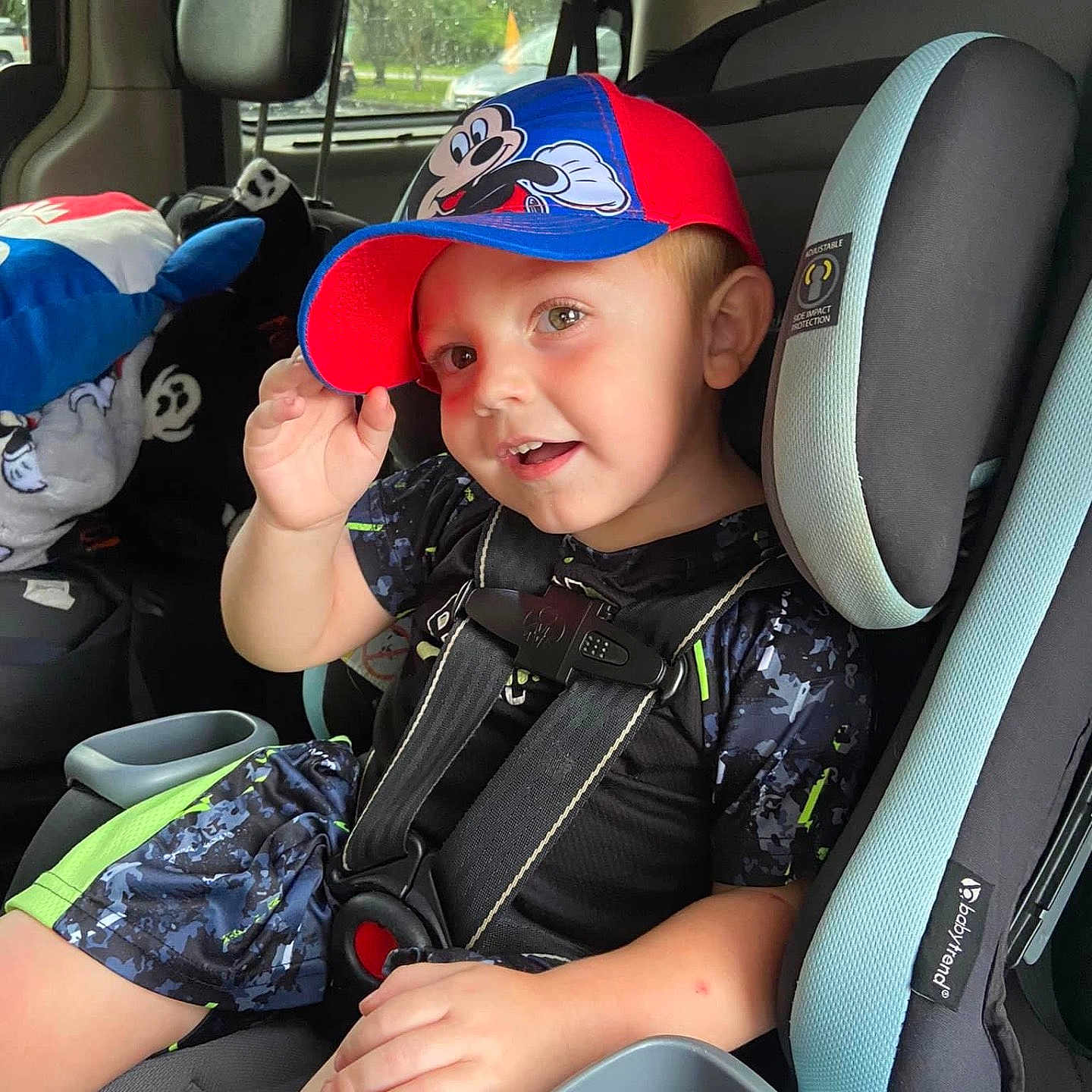 Xavier is registered to the contest to win money with this photo: baby, baseballcap, cap, car, car_interior, carseat, clothing, coat, cushion, face, hat, head, homedecor, jacket, person, photography, portrait, sitting, transportation, vehicle
