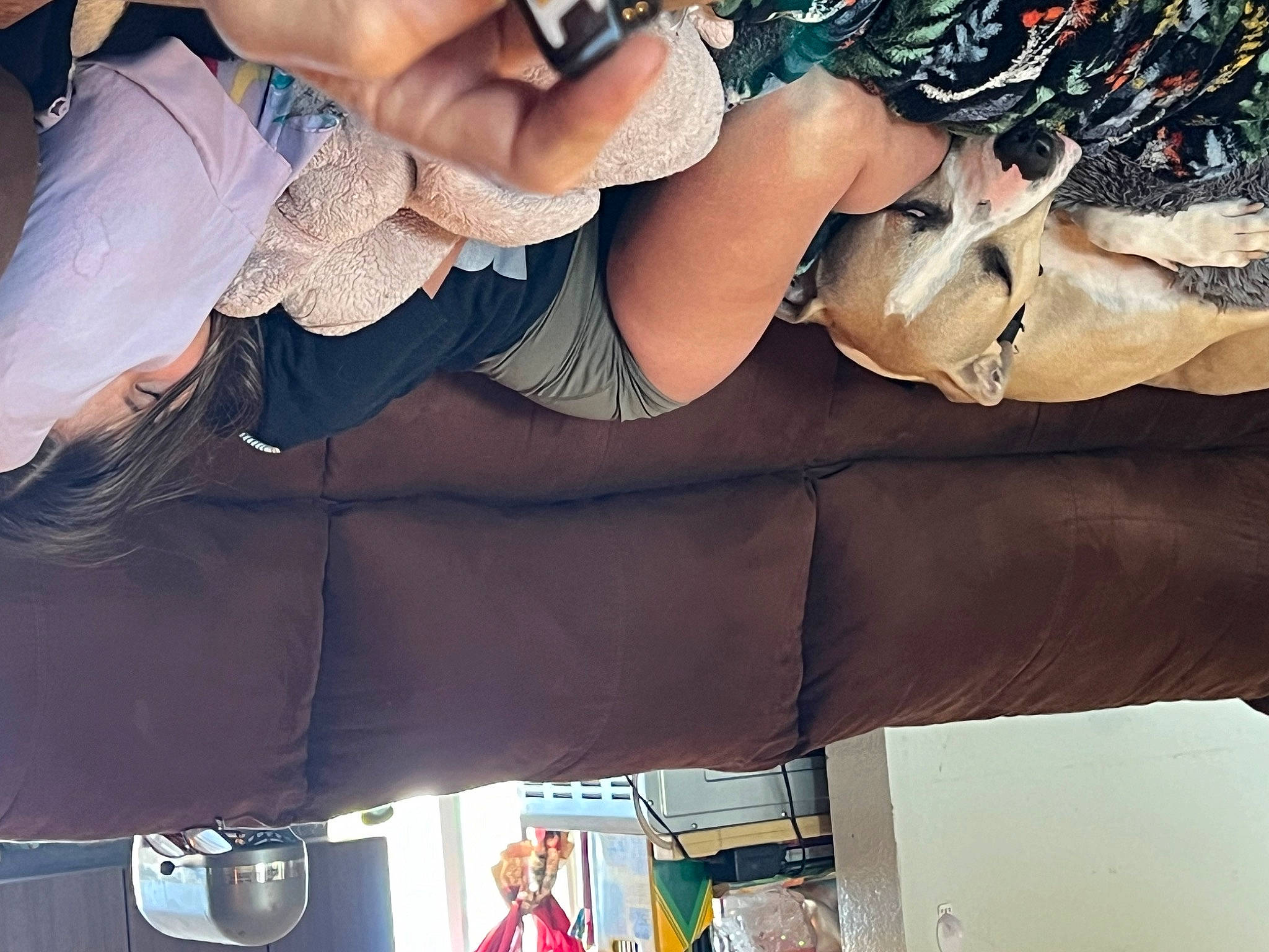 Bo joined the competition — help win amazing prizes! black_hair, cool, elbow, electric_blue, eyewear, fashion_accessory, finger, font, gesture, human_leg, joint, knee, leg, nail, snapshot, sportswear, sunglasses, thigh, tree, wrist