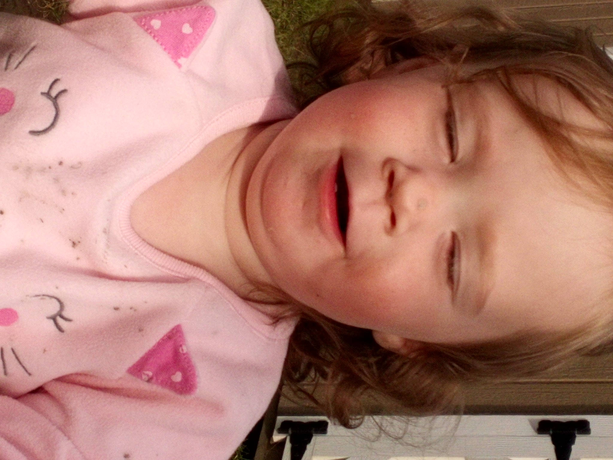 Lillyanna is registered to the contest to win money with this photo: arm, cheek, chin, ear, eyebrow, eyelash, facial_expression, forehead, hand, happy, human_body, iris, jaw, lip, mouth, neck, nose, person, skin, sleeve