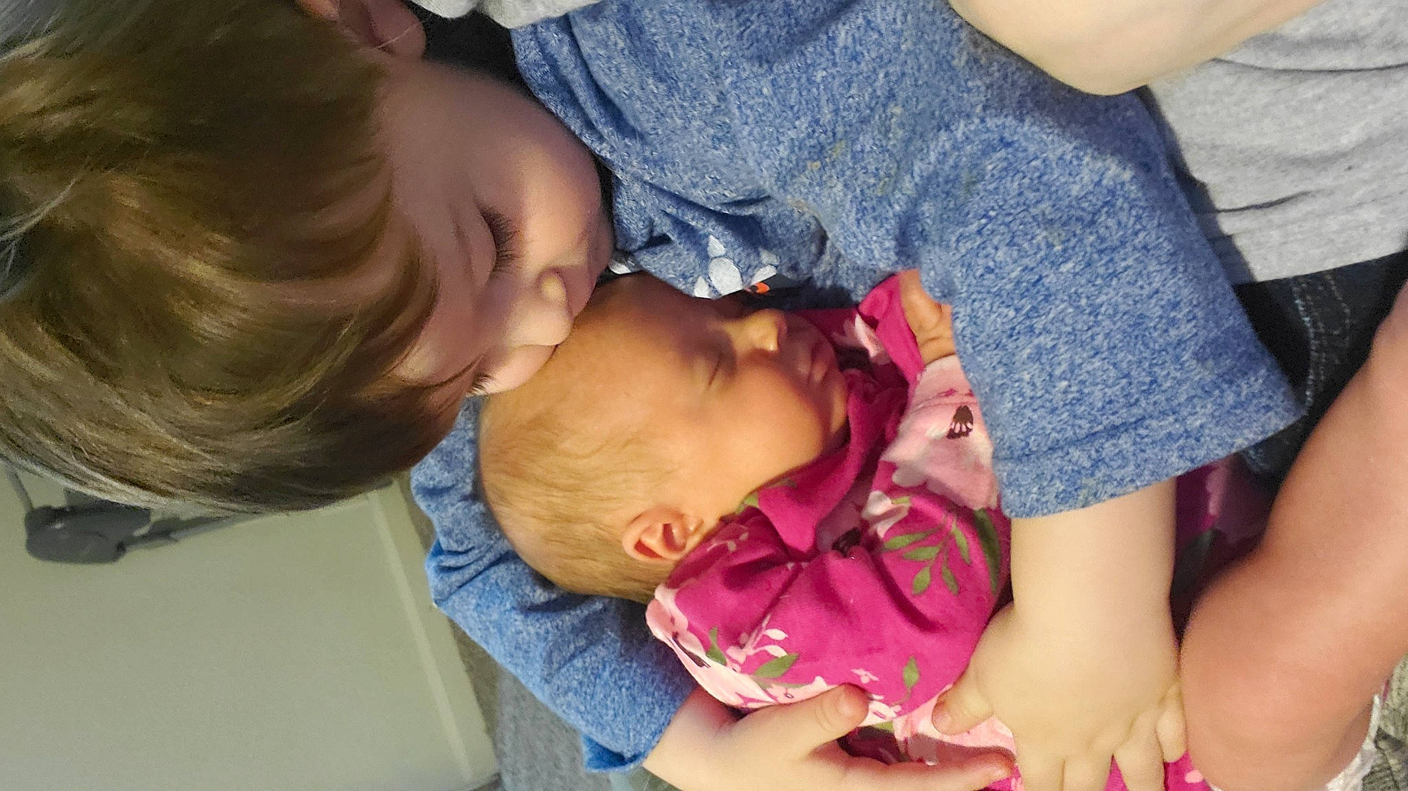 Korra is registered to the contest to win money with this photo: baby, baby_toddler_clothing, bedtime, cheek, child, comfort, human, interaction, love, nail, nap, person, sharing, skin, sleep, toddler, toe