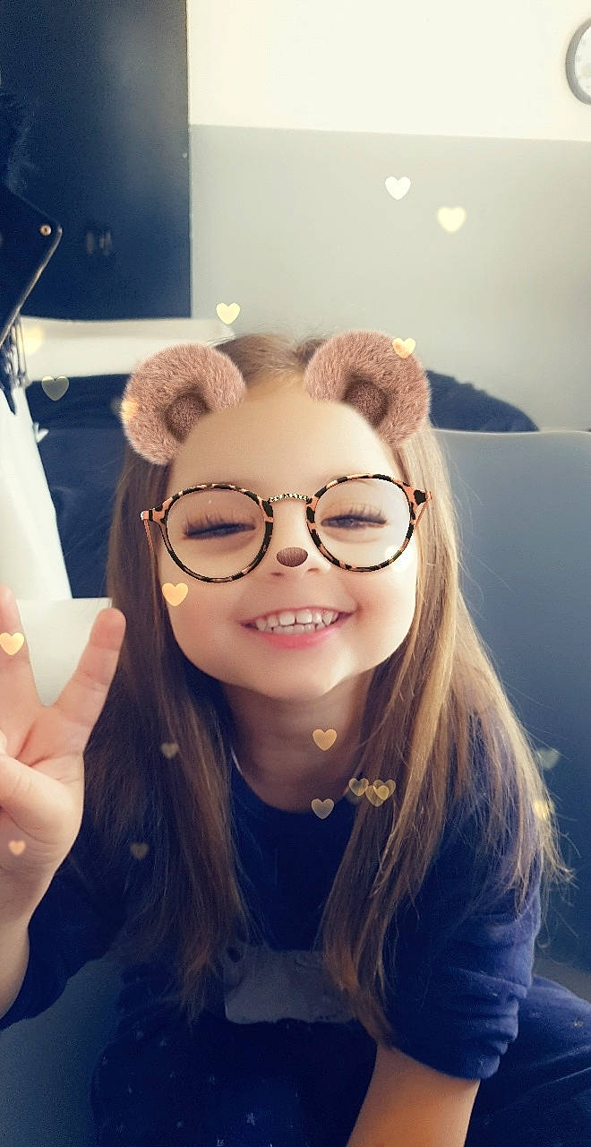 Shelcy a rejoint le concours — aidez-le/la à gagner de superbes lots ! blond, cool, ear, eye, eyebrow, eyewear, face, forehead, glasses, hair, hairstyle, head, joy, lip, nose, organ, person, photography, selfie, skin